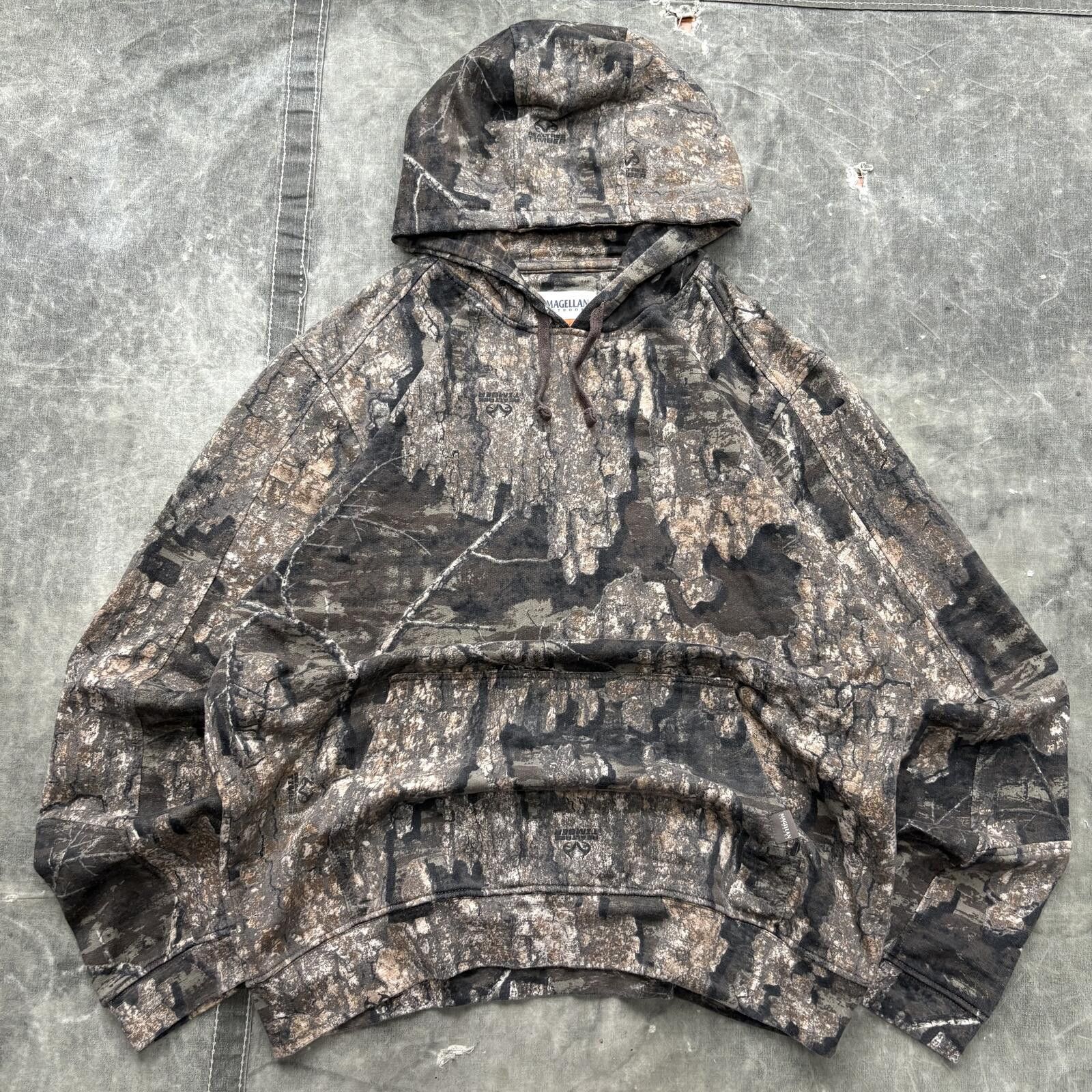 Realtree Vintage Y2K Style Realtree Timber Camo Grunge Skater Hoodie Size US L / EU 52-54 / 3 - 1 Thumbnail