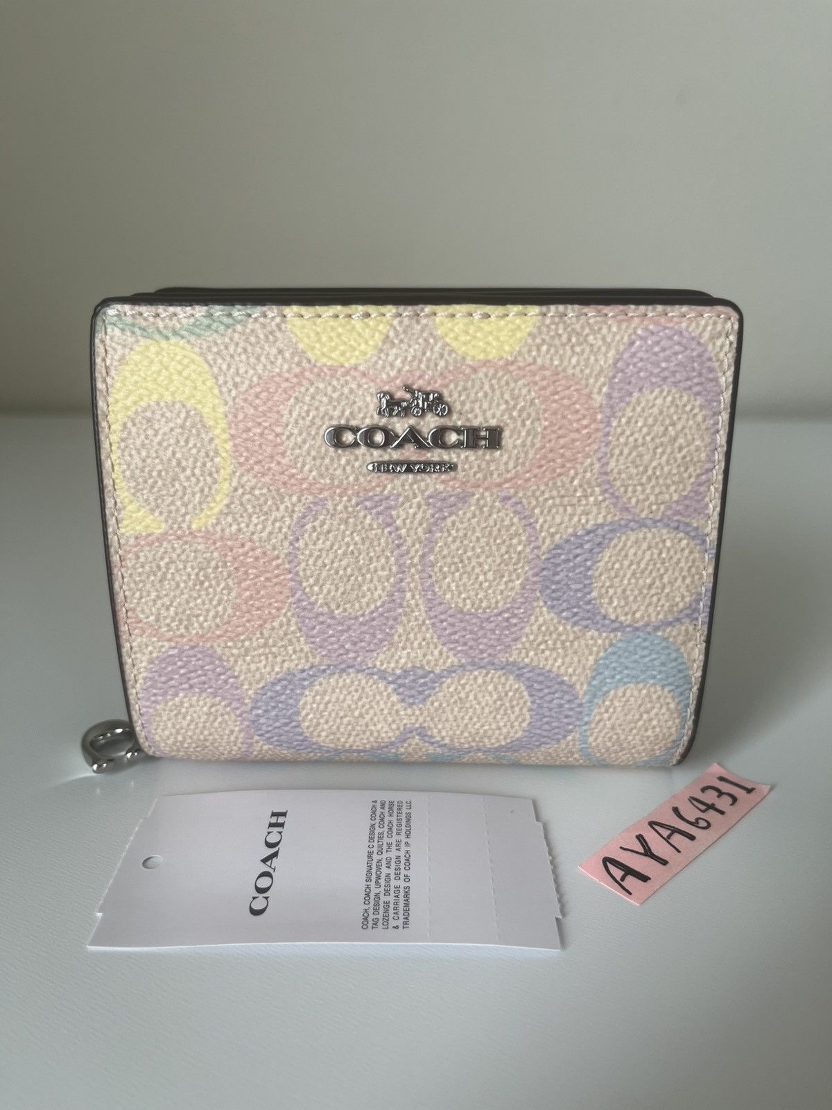 Coach Coach Snap Wallet In Rainbow Signature Size ONE SIZE - 2 Thumbnail