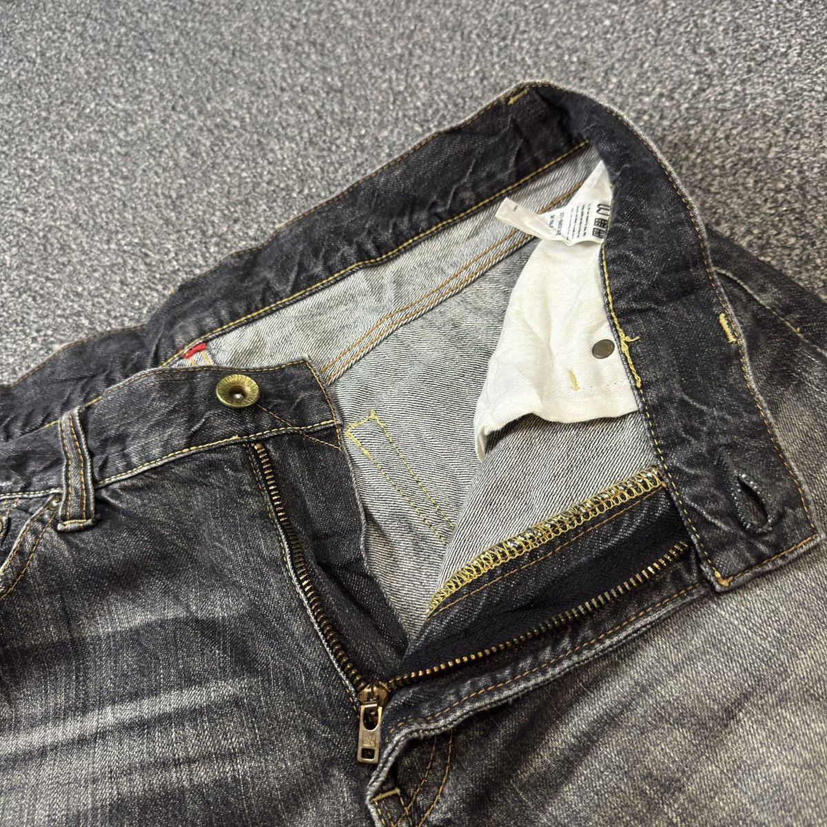 Undercover × Uniqlo 🔥 Vintage 90s Japanese Uniqlo S002 UJ Distressed Black Faded Size US 34 / EU 50 - 12 Thumbnail