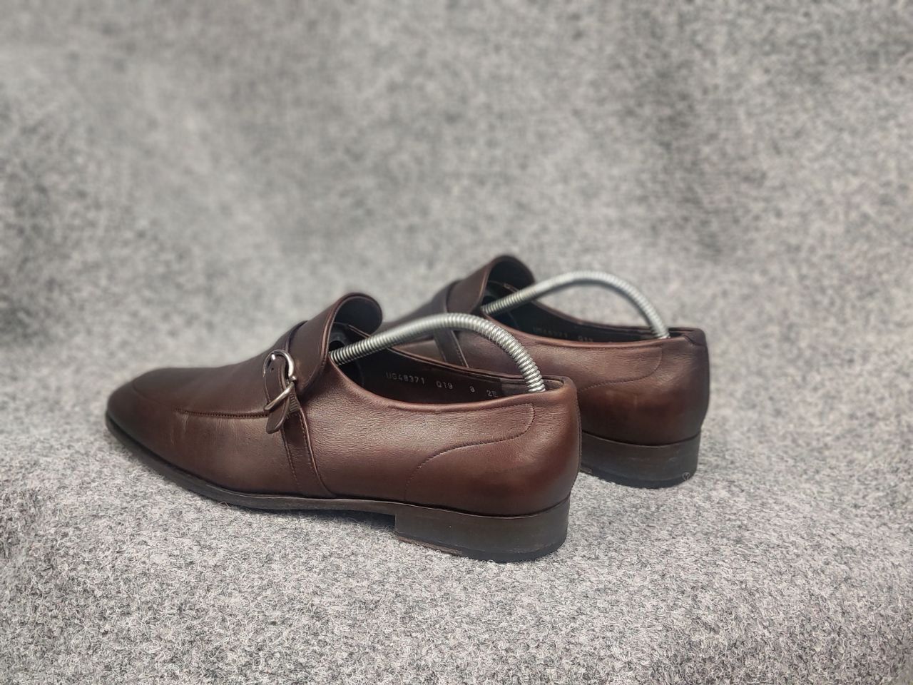 Salvatore Ferragamo Salvatore Ferragamo Terence Apron Toe Loafer Logo Shoes Size US 9 / EU 42 - 9 Thumbnail