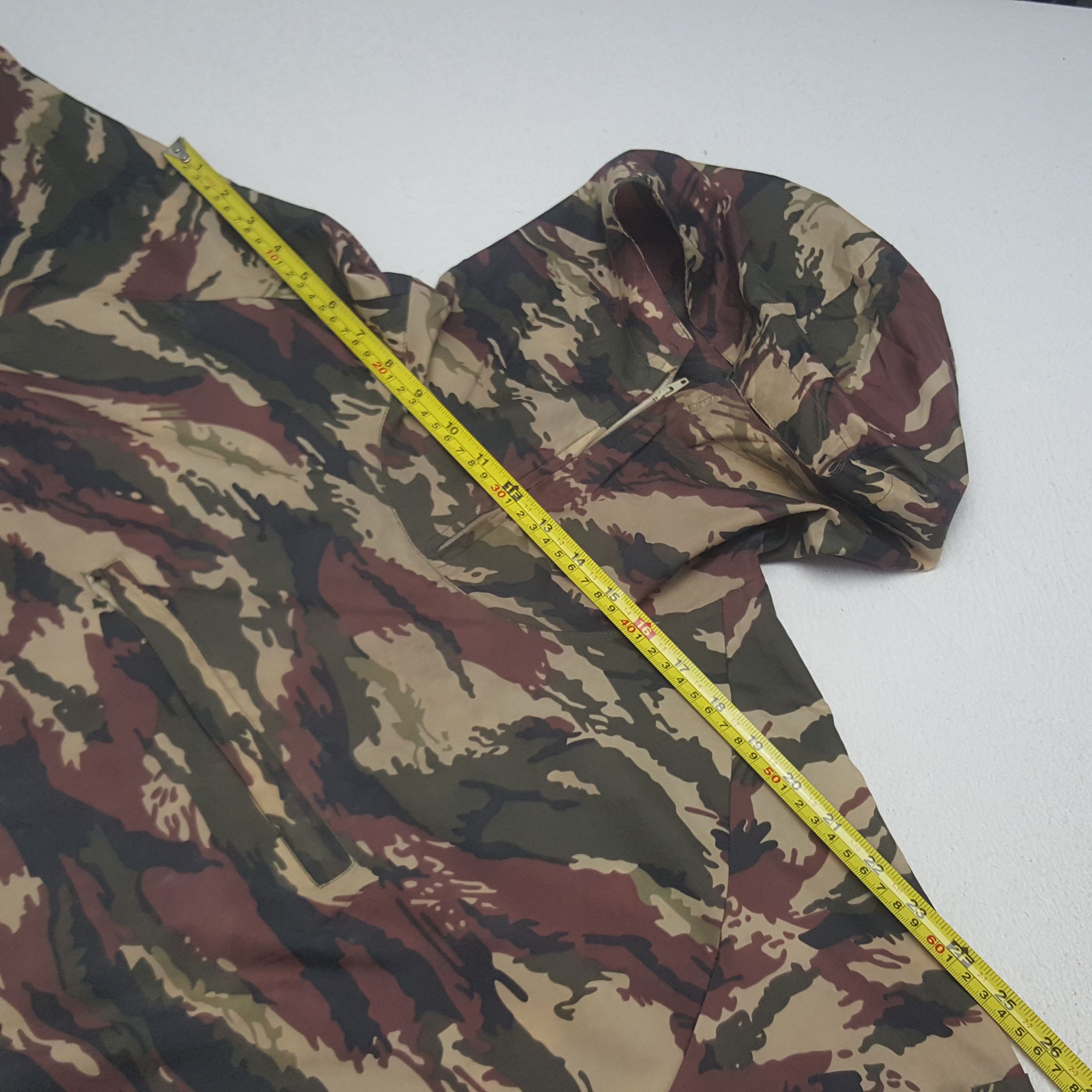 Other Vintage Military Windbreaker Baggy Hoodie Camo Style RR21 Size US XXL / EU 58 / 5 - 10 Thumbnail