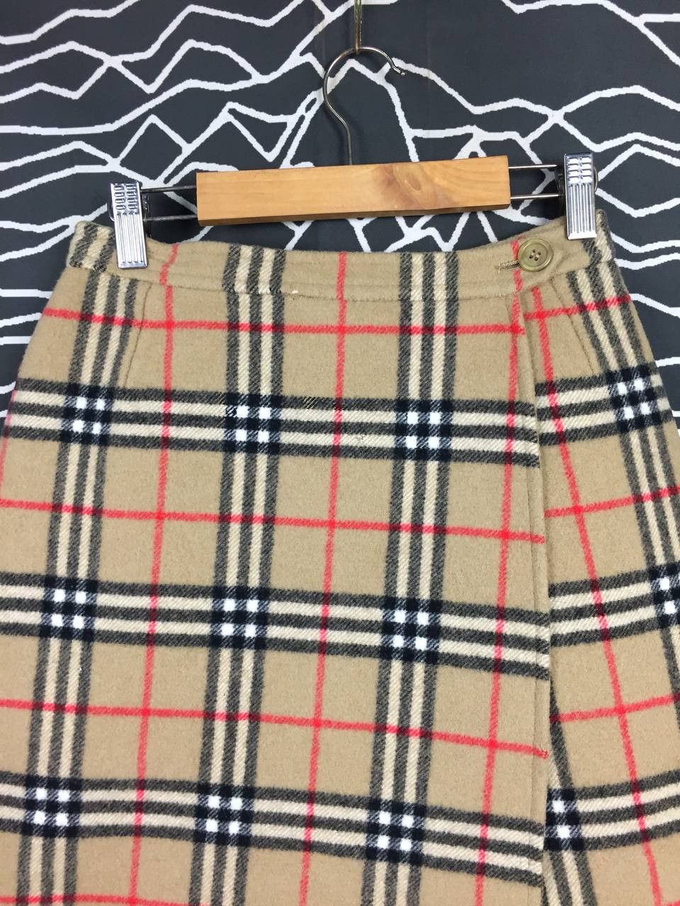 Burberry Vtg Burberry Nova Check Wool Blend Wrap Skirt Size M Size 24" / US 00 / IT 34 - 3 Thumbnail