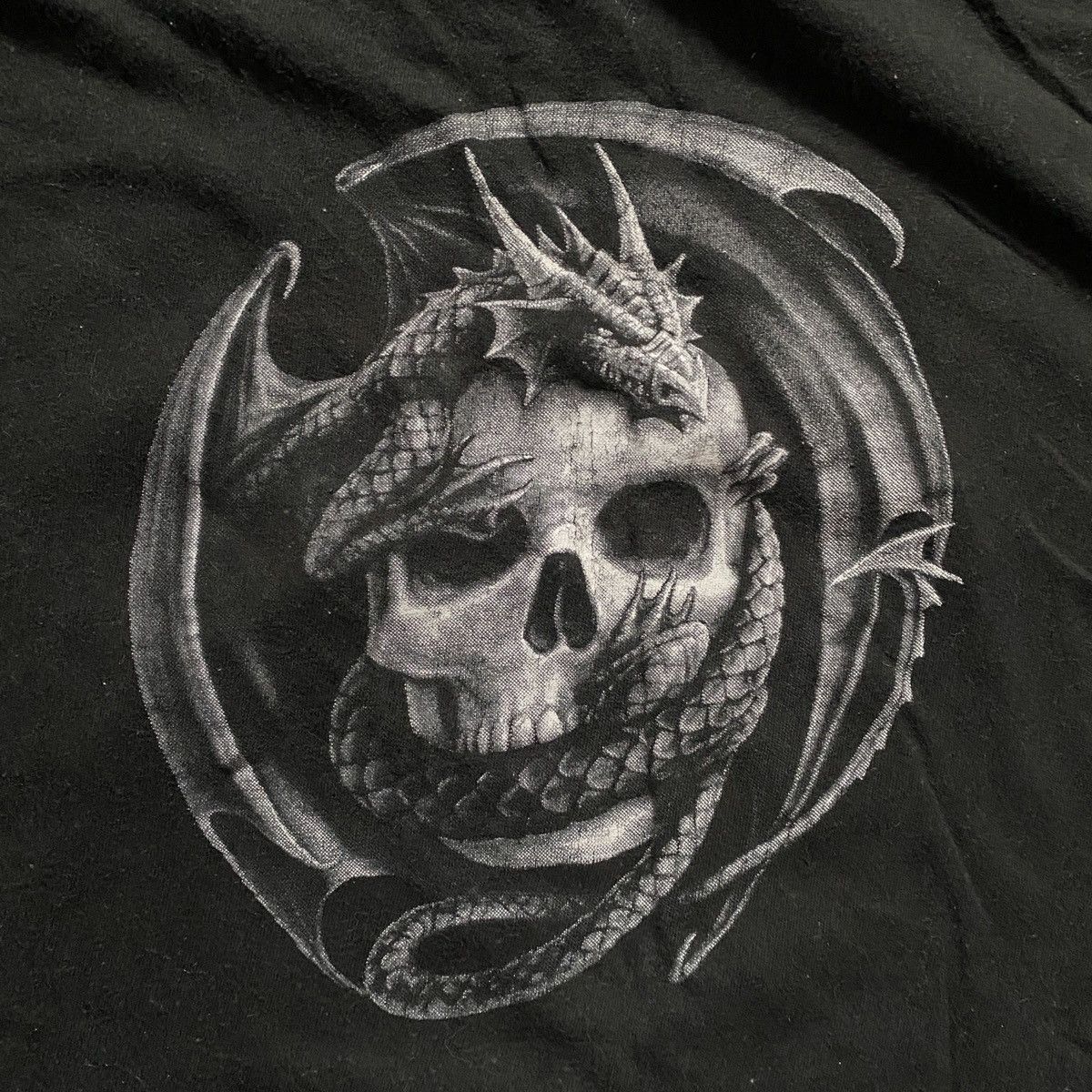 Vintage VINTAGE 90s AMAZING FADED DRAGON BOXY T SHIRT (SPIRAL) 224 Size US XL / EU 56 / 4 - 7 Thumbnail