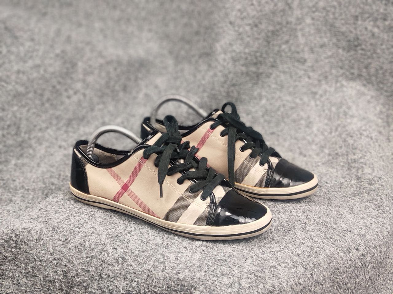 Burberry Burberry Design Nova check Canvas Leather Cap Toe Sneakers Size US 9 / IT 39 - 4 Thumbnail