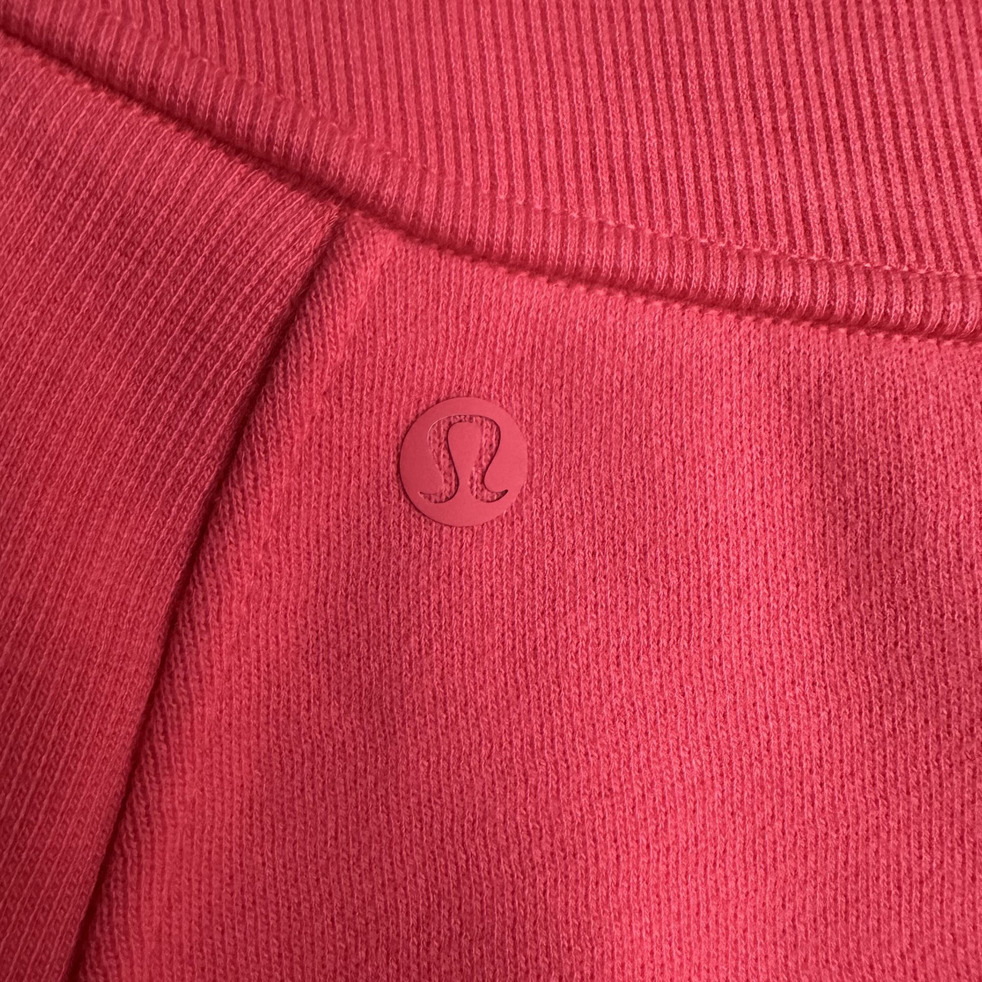 Lululemon Lululemon Scuba High Rise Mini Skirt NWT Size Small (GLZP) Size 28" / US 6 / IT 42 - 7 Thumbnail