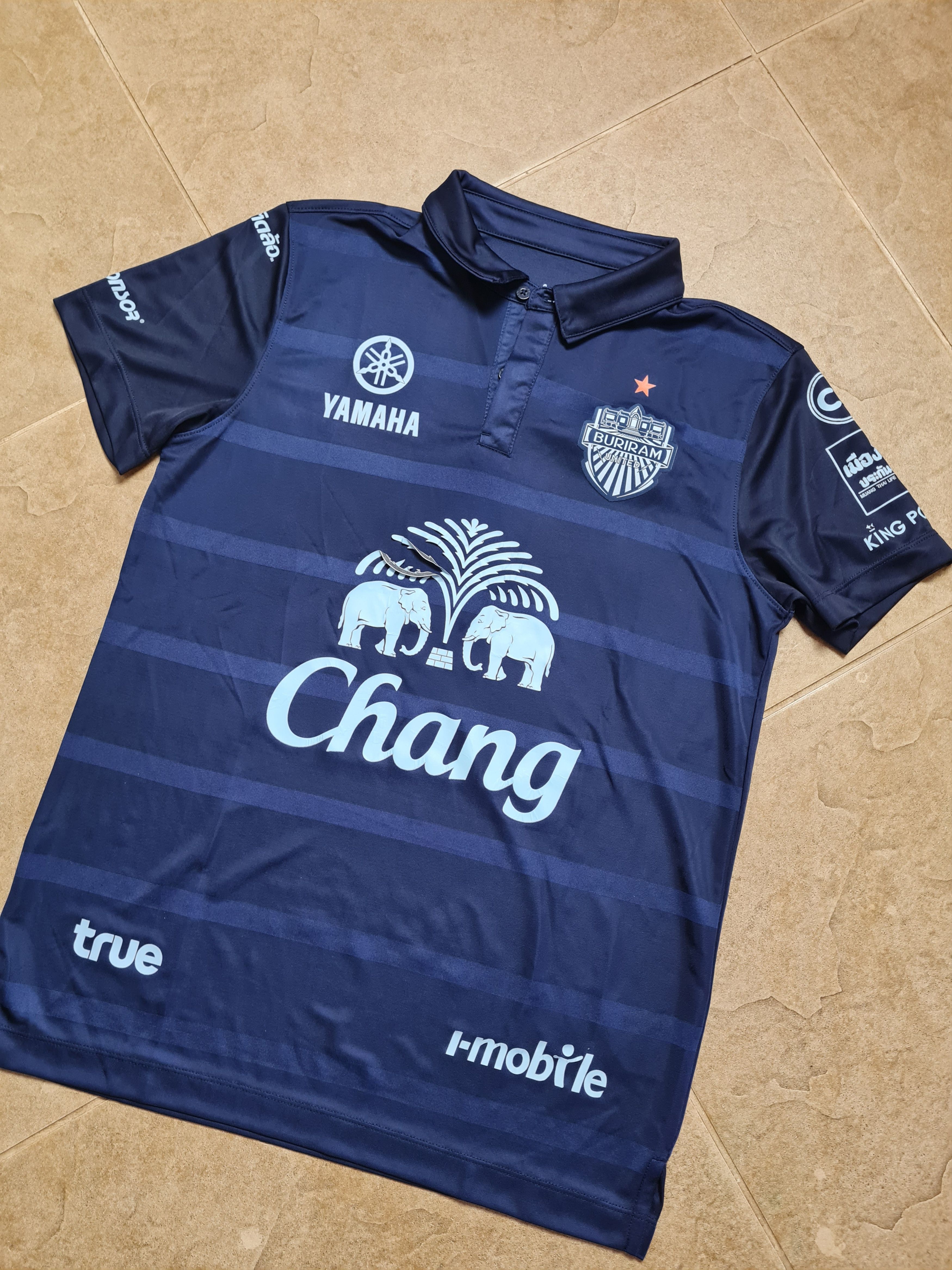 Other Football Jersey Buriram United FC Thailand Thai League 2017 Size US M / EU 48-50 / 2 - 3 Thumbnail