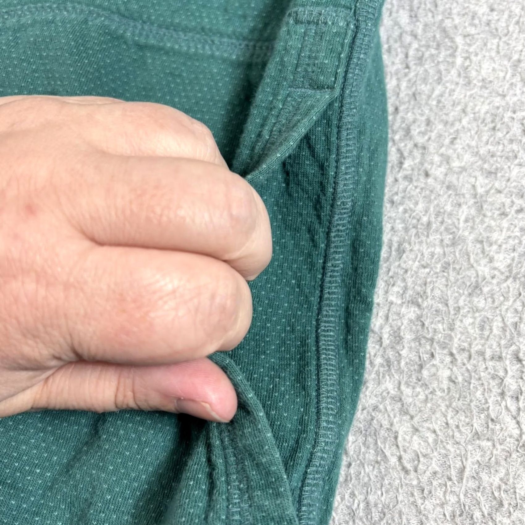 Patagonia Patagonia Sweatshirt Womens L Green Cowl Neck Pullover Pockets Knit Cotton Regular Raglan Sleeves - Outdoor Casual Size L / US 10 / IT 46 - 4 Thumbnail