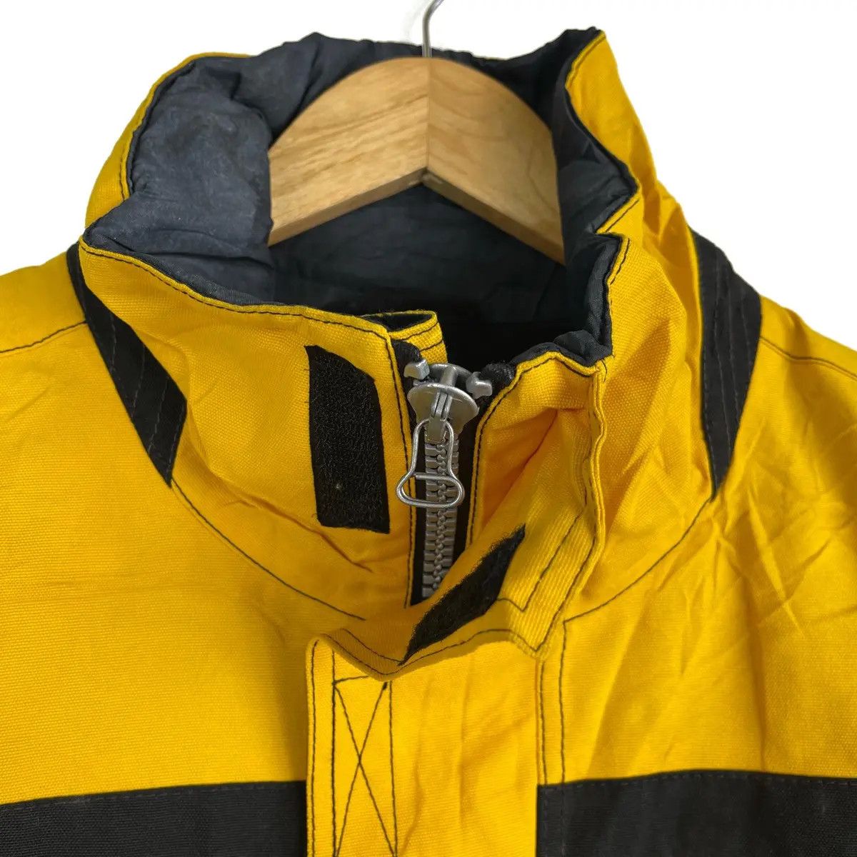Vintage Vintage WINDSURFING CHIEMESS Sport Big Logo Zip Up Sweater Size US S / EU 44-46 / 1 - 11 Thumbnail