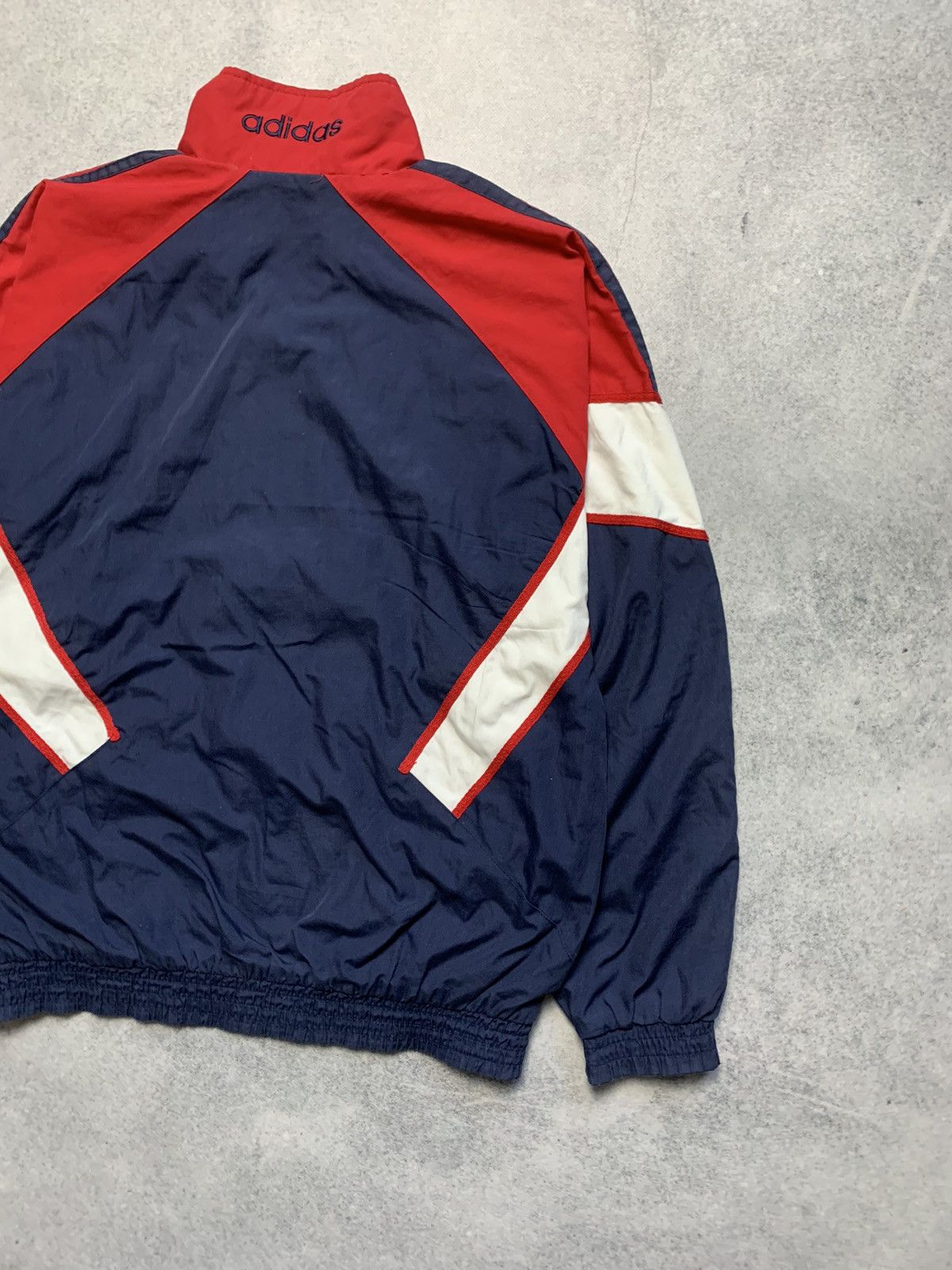 Vintage Vintage Adidas Tracksuit Nylon Drill Y2K jacket Size US M / EU 48-50 / 2 - 7 Thumbnail