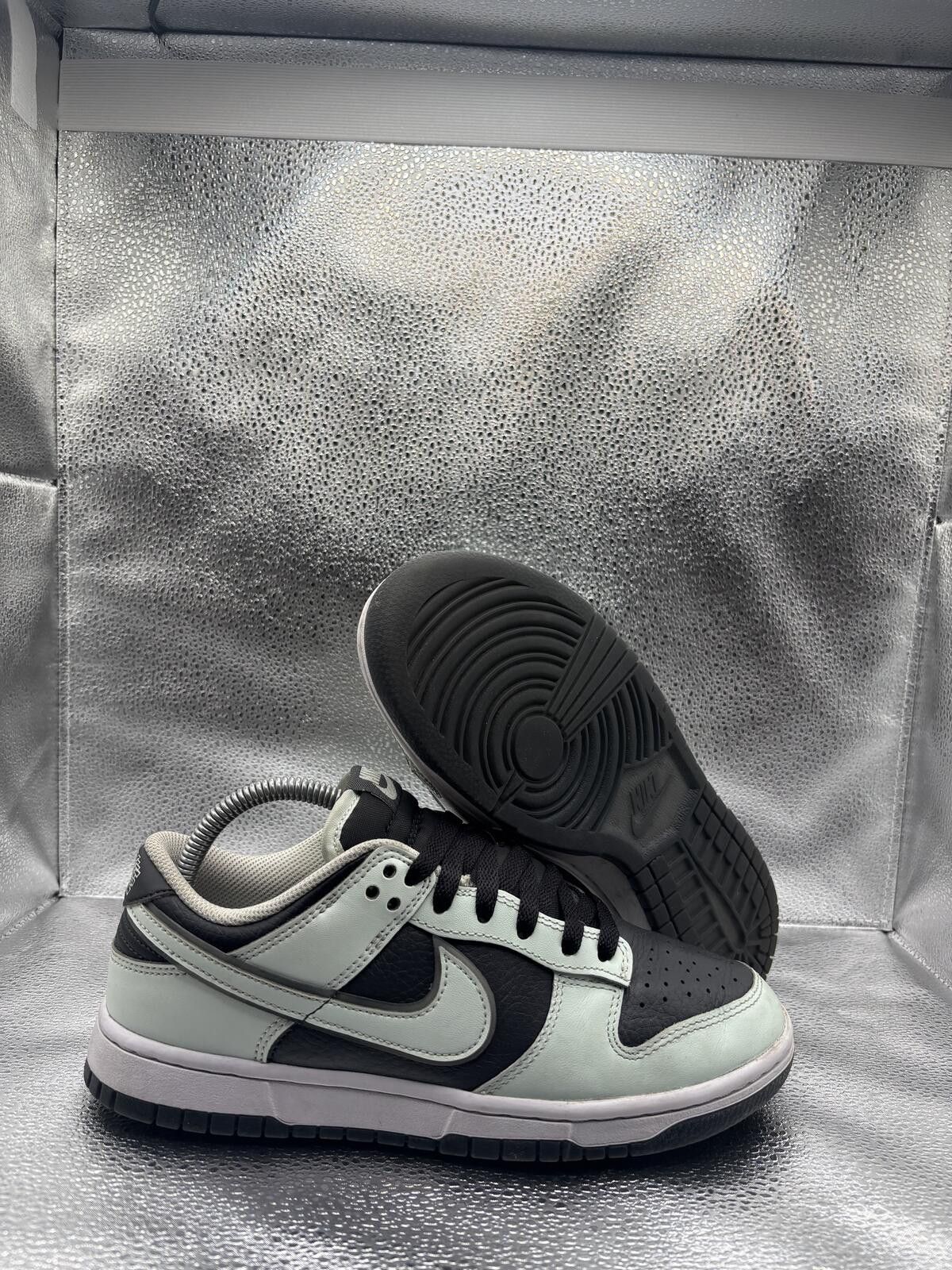 Nike Nike dunk low dark smoke grey Size US 7 / EU 40 - 1 Thumbnail