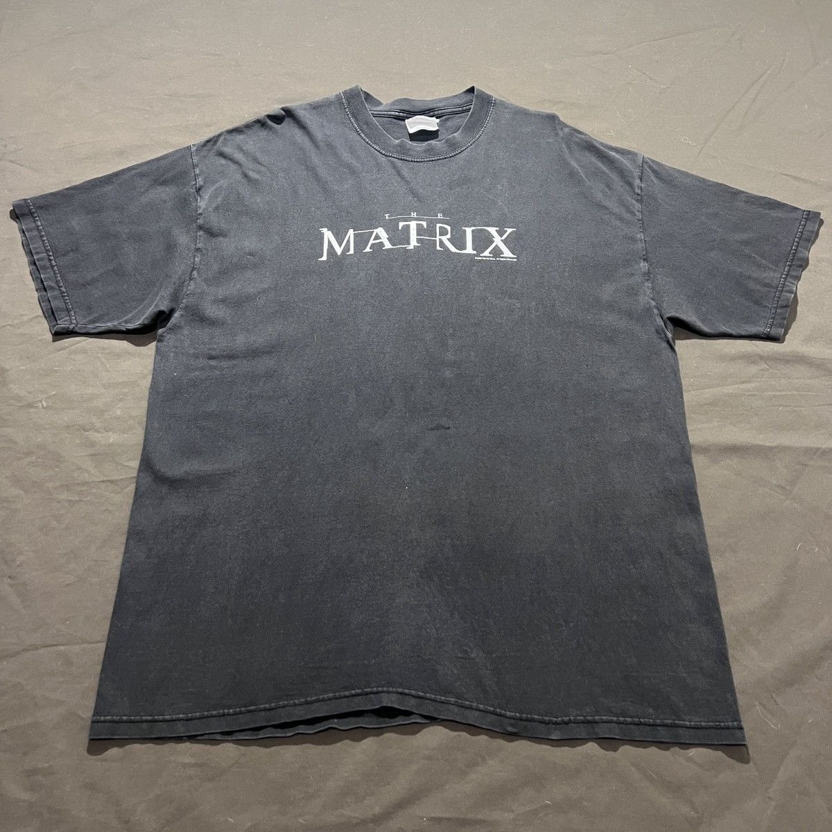 Vintage Vintage 90s The Matrix Promo Movie Tee XL Thrashed Faded Size US XL / EU 56 / 4 - 2 Thumbnail