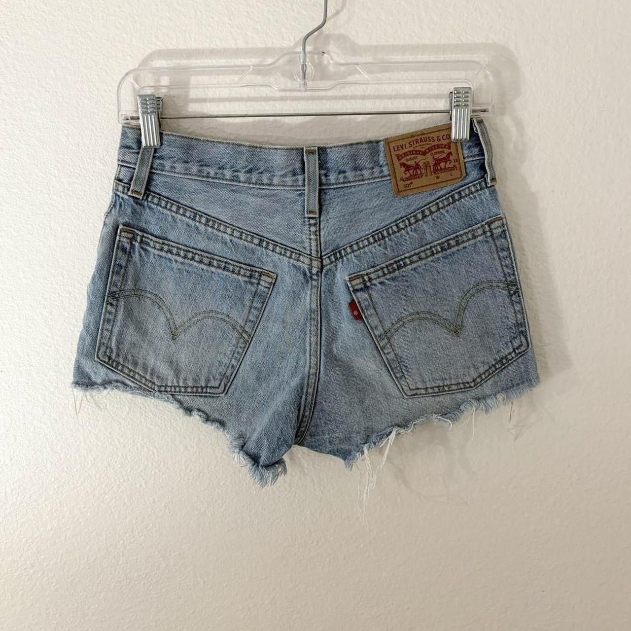 Levi's Levi's 501 mid rise denim shorts 24W Size 24" / US 00 / IT 34 - 2 Thumbnail