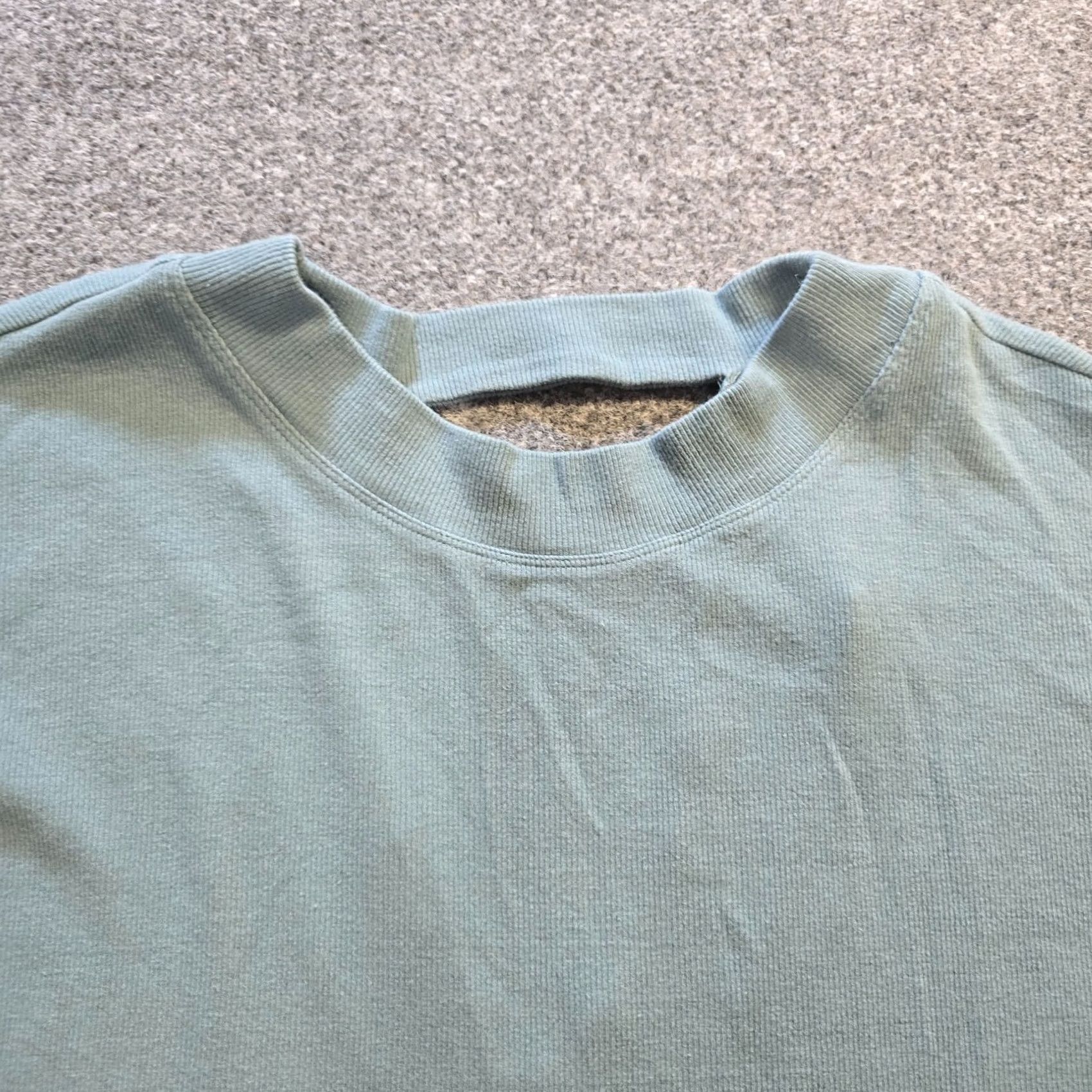 Athleta Athleta Top Womens Size S Green Open Back Knit Long Sleeve Casual Pullover Shirt Size S / US 4 / IT 40 - 2 Thumbnail