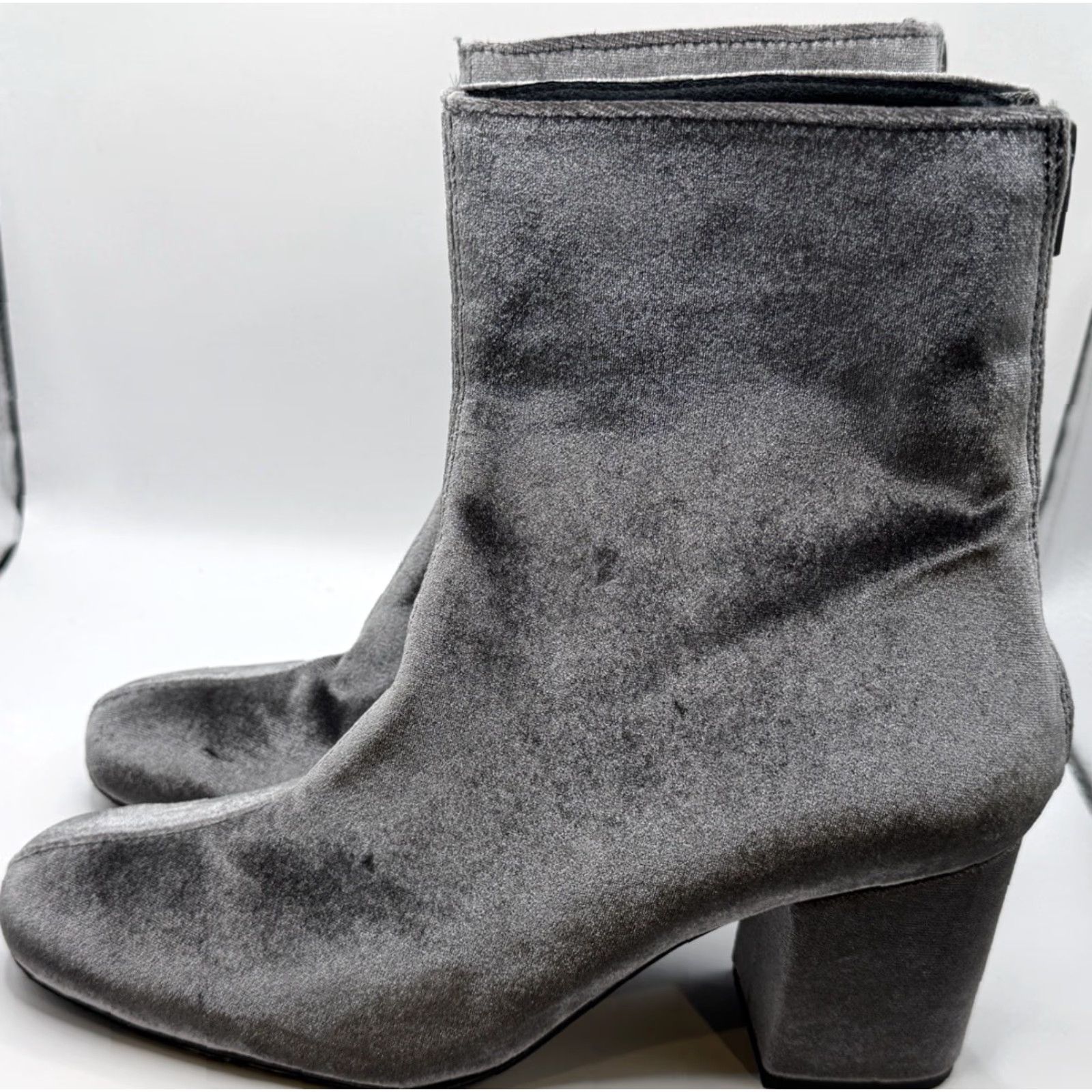 Free People FREE PEOPLE GRAY VELVET ANKLE BOOTS Back Zip EU 39 US 8.5 Size US 6 / IT 36 - 4 Thumbnail
