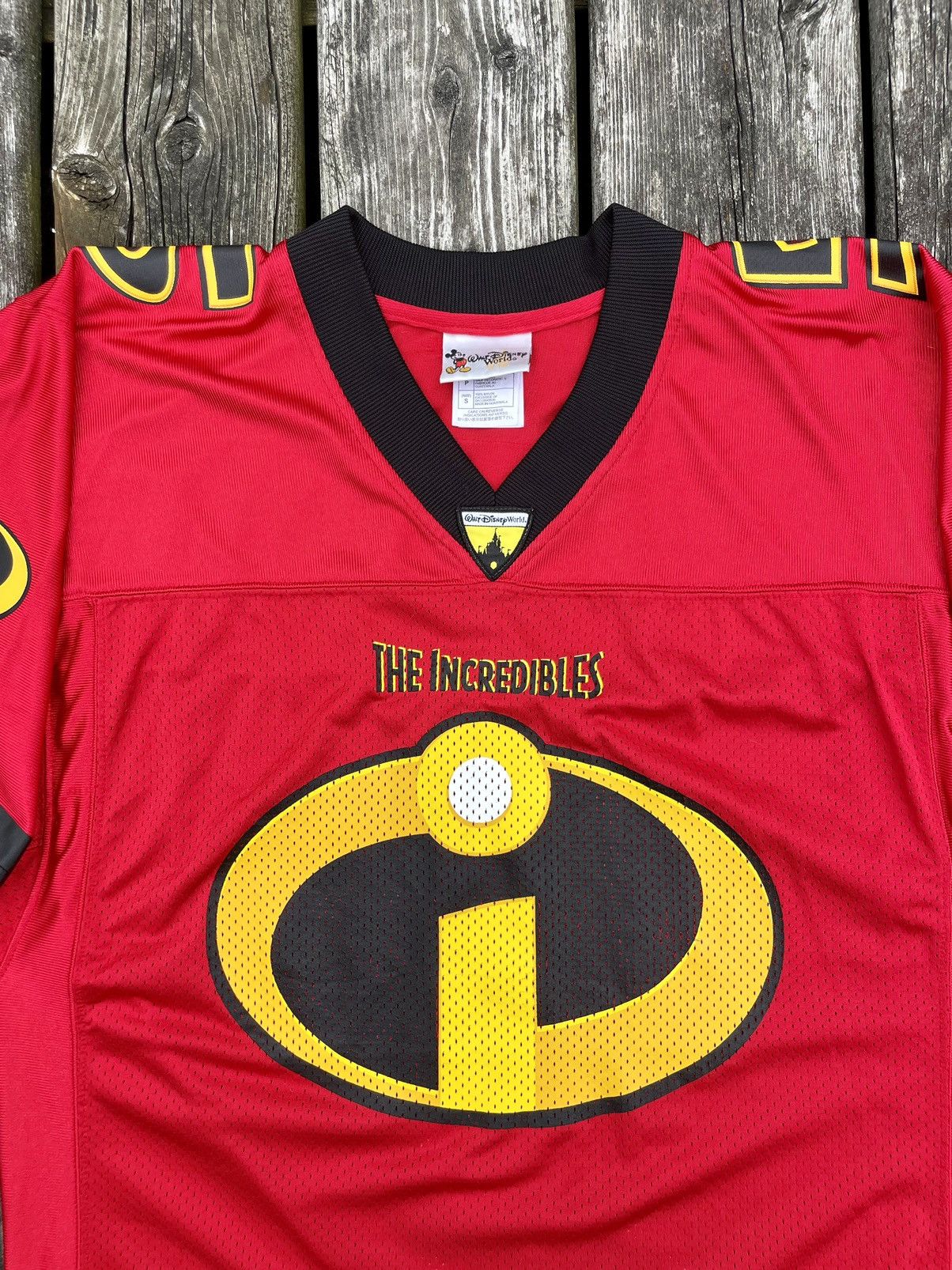 Disney Vintage Disney Pixar The Incredibles football jersey Size US S / EU 44-46 / 1 - 2 Thumbnail