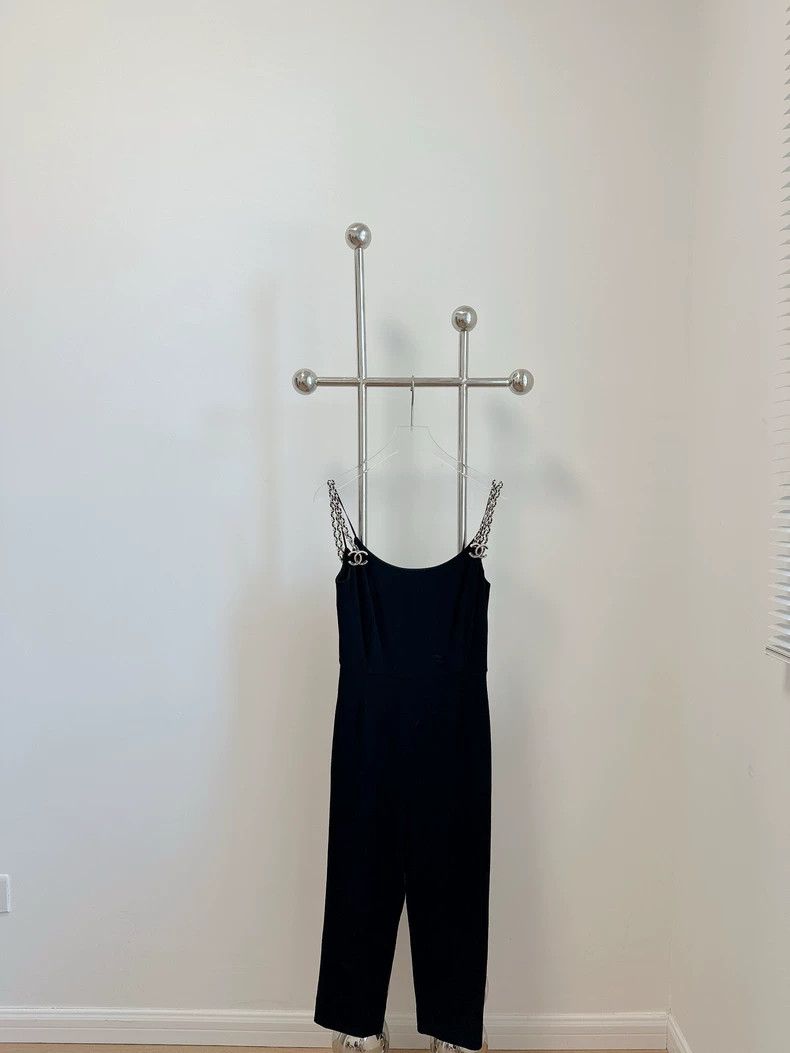 Chanel Chanel Double C pearl jumpsuit Size 24" / US 00 / IT 34 - 1 Thumbnail