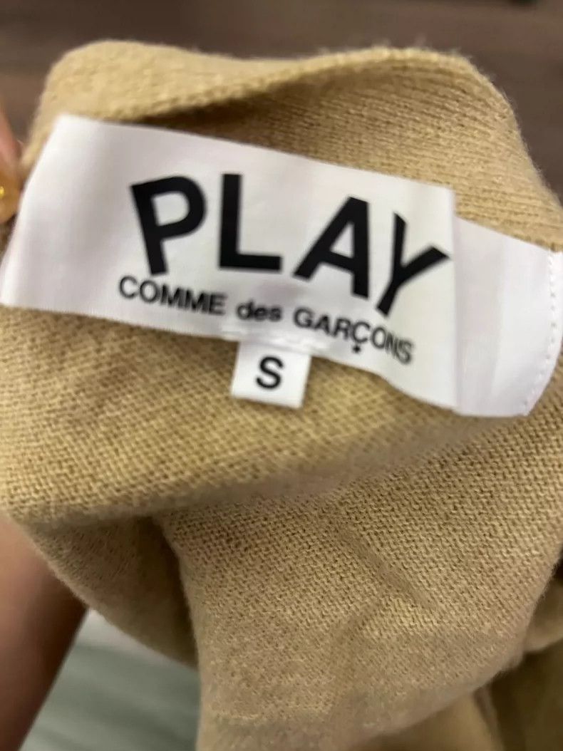 Comme des Garcons Comme Des Garcons Cardigan White Heart Size US S / EU 44-46 / 1 - 4 Thumbnail