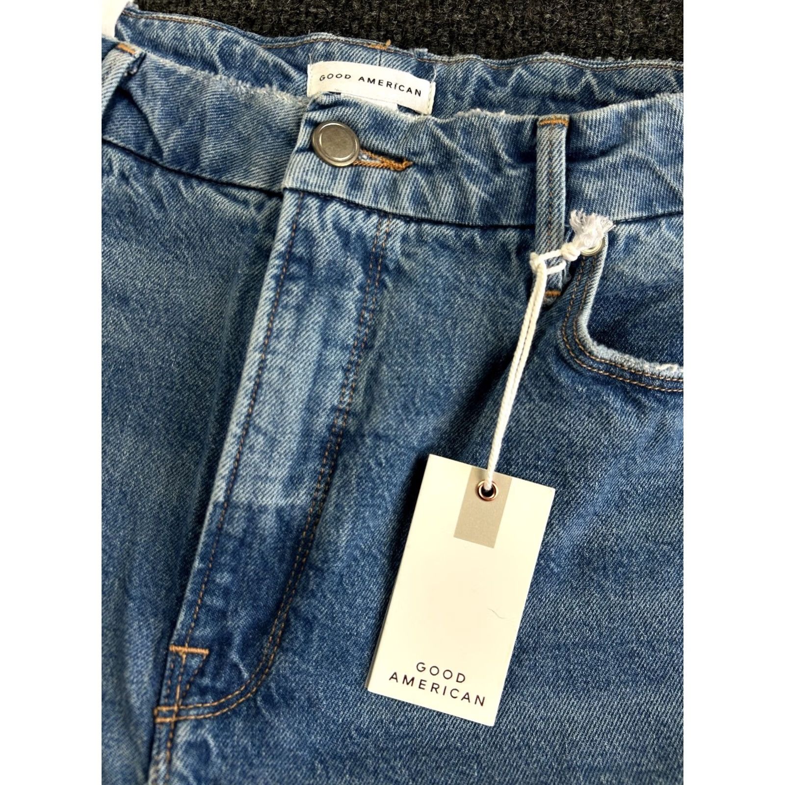 Good American Good American Jeans Womens 10 Blue The Weekender High Rise Med Wash Size Distressed NEW Size 32" / US 10 / IT 46 - 3 Thumbnail