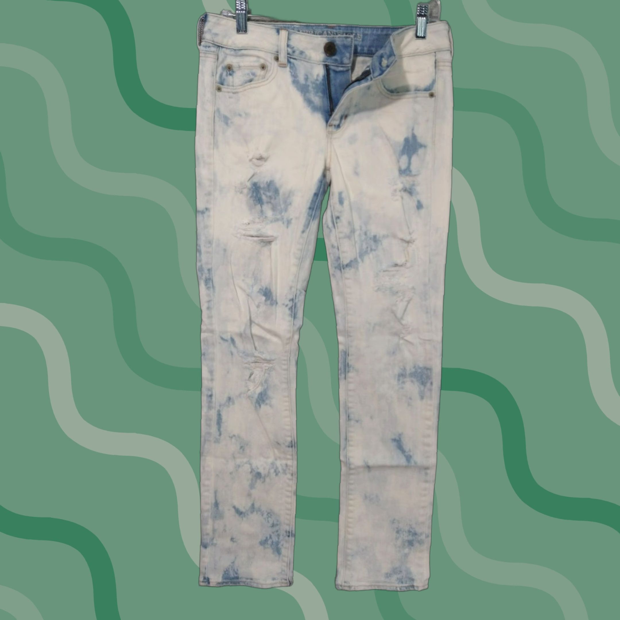 American Eagle Outfitters American Eagle Jeans Womens 4 Denim Blue Straight Stretch Distressed Acid Wash Size 27" / US 4 / IT 40 - 1 Thumbnail