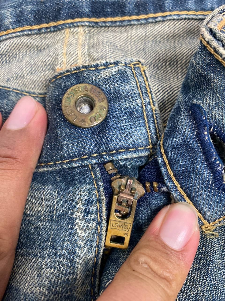 Levi's vintage 90s levis 502 rusty distressed denim nice design Size US 33 - 13 Thumbnail