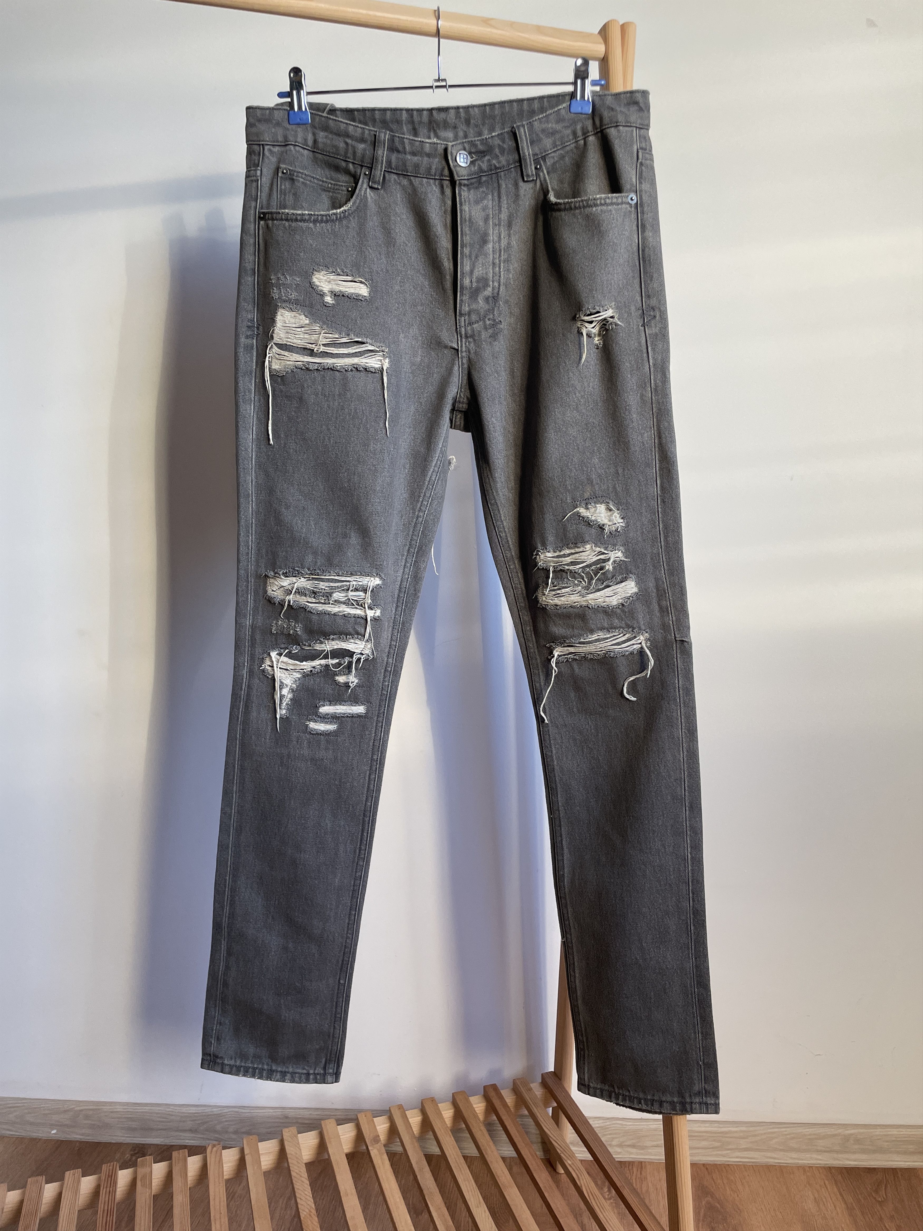 Ksubi Ksubi Chitch Fire Starter Distressed Gray Denim Size 32 Size US 32 / EU 48 - 1 Thumbnail