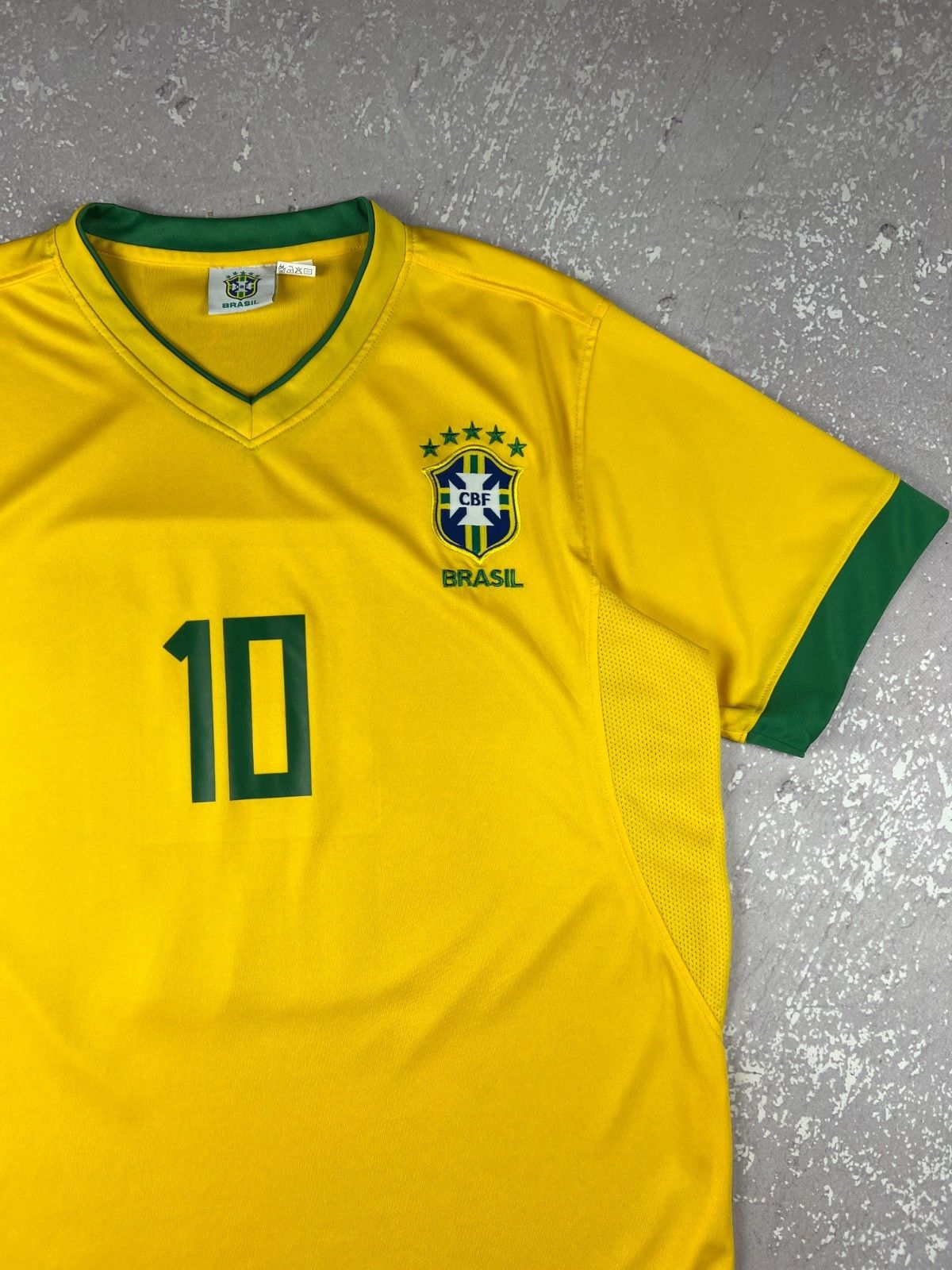 Other Brazil #10 KAKA Soccer Jersey Camiseta BLOKE Yellow T Shirt Size US XL / EU 56 / 4 - 2 Thumbnail