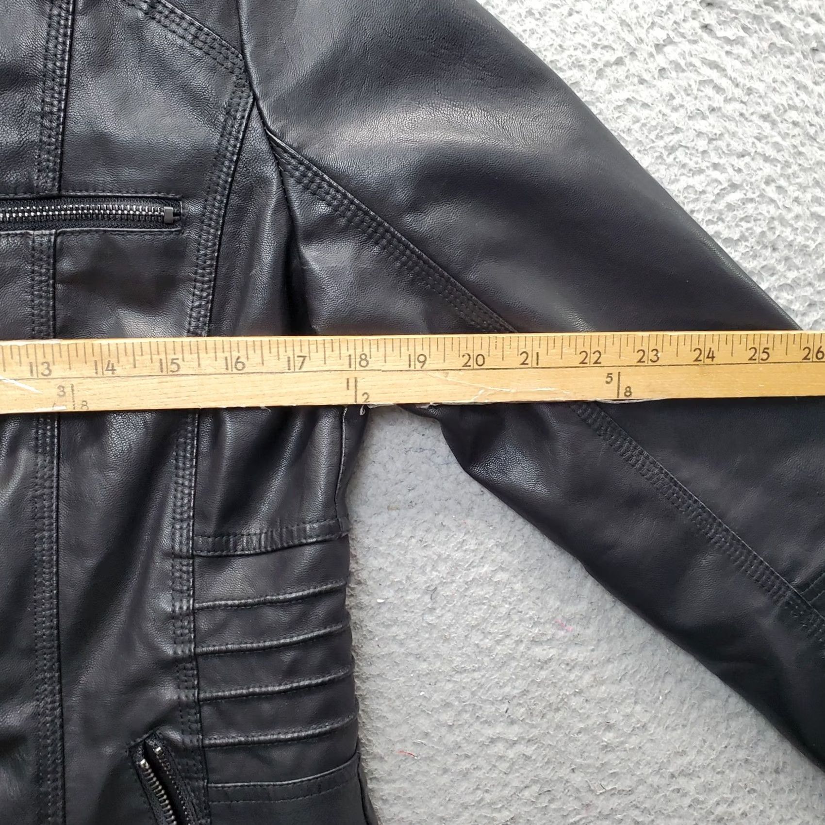 Vintage Springrain Womens Size M Black Hooded Full Zip Faux Leather Bomber Jacket, Pocket, Short Length, Zip, Casual Outerwear 90s Theme? Size M / US 6-8 / IT 42-44 - 4 Thumbnail