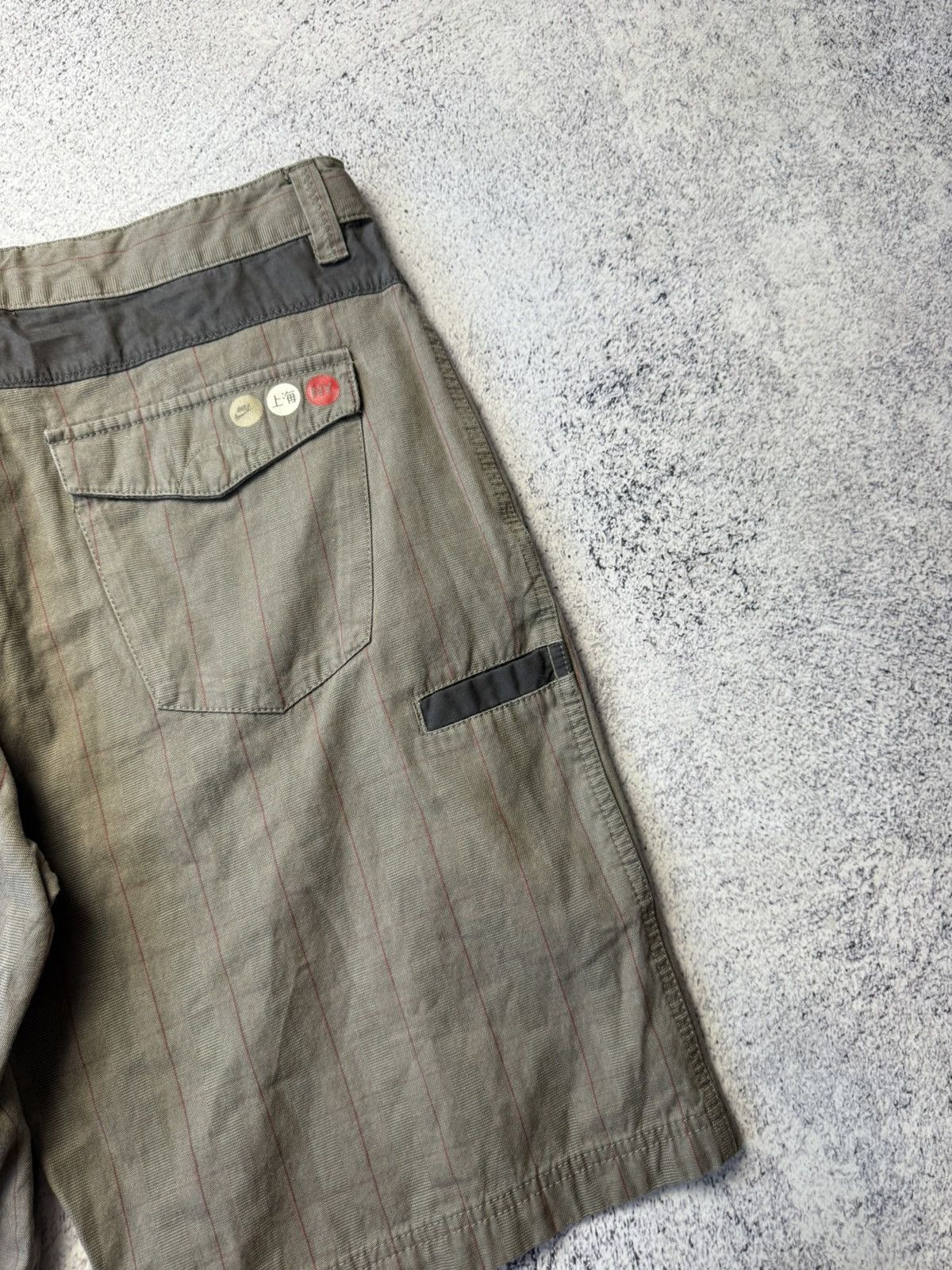 Nike Vintage Nike Shorts Japanese Y2K Size US 32 / EU 48 - 20 Thumbnail