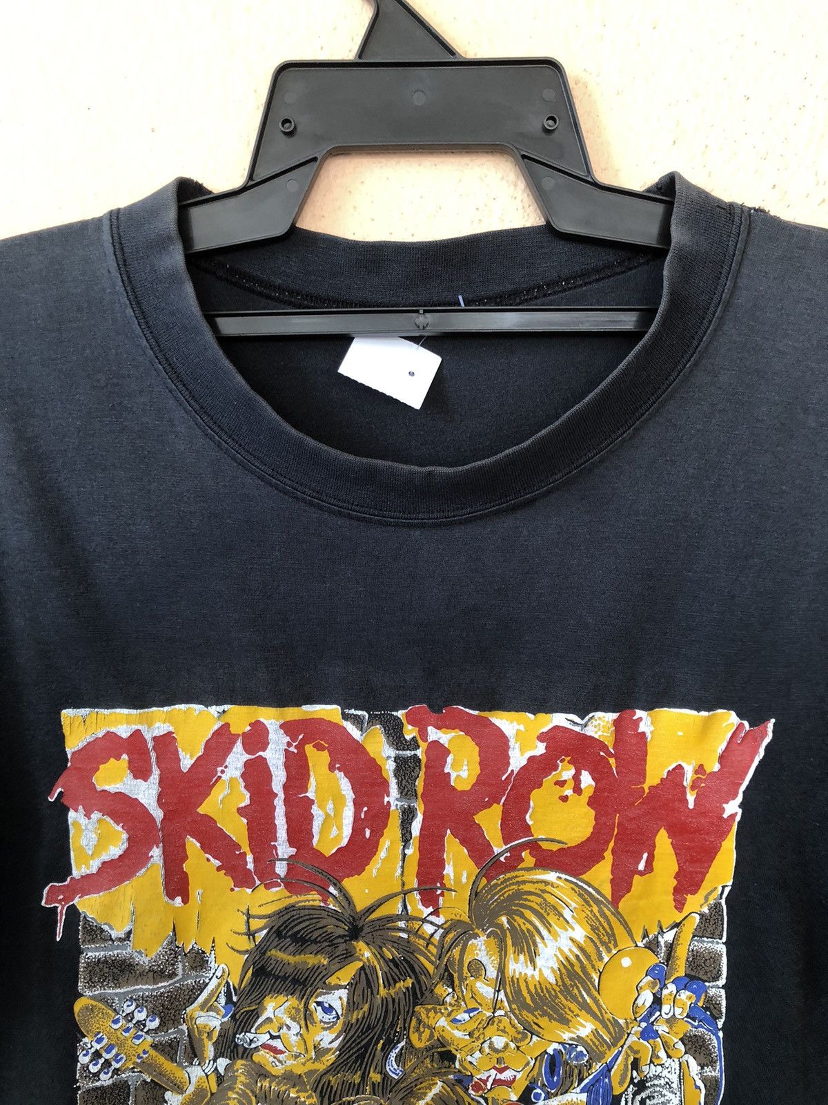 Band Tees × Vintage Vintage 90s SKID ROW Cartoon Artwork Band Tee Size US L / EU 52-54 / 3 - 8 Thumbnail