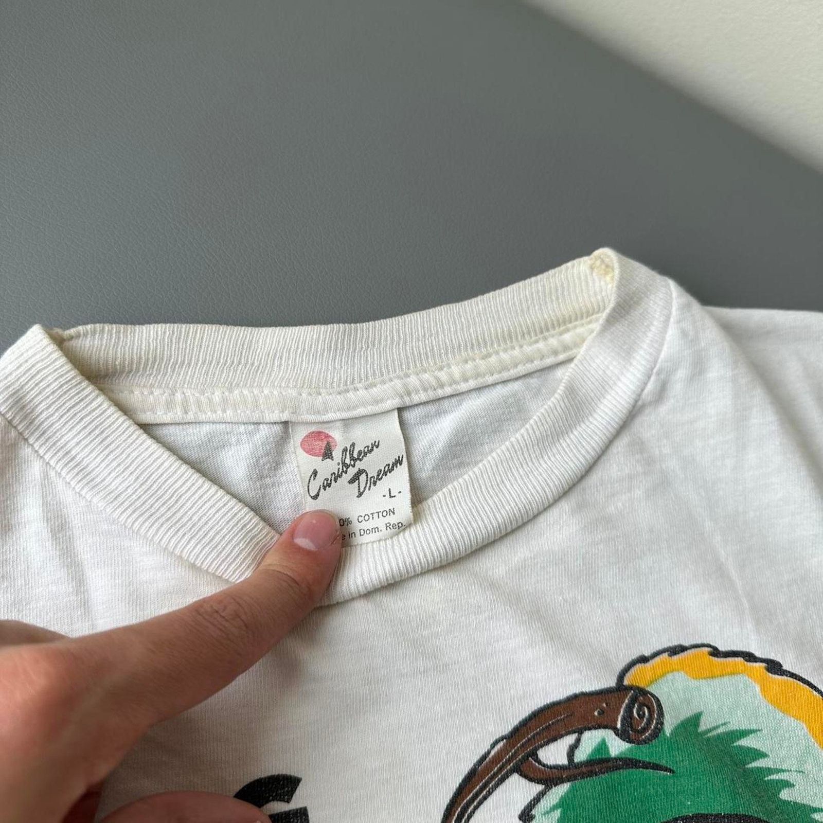 Vintage Vintage 80s Thrashed NYC Miller Lite Graphic White Tee Size US M / EU 48-50 / 2 - 6 Thumbnail