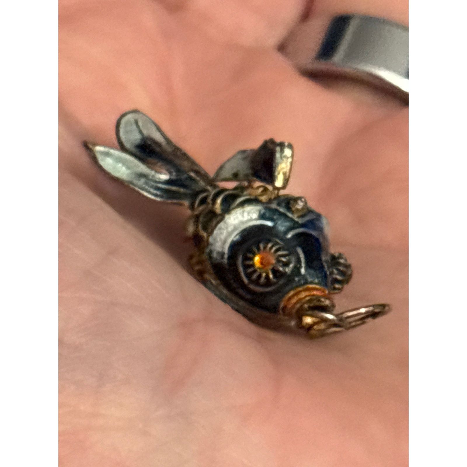 Other Vintage Articulating Enamel Fish Pendant or charm Size ONE SIZE - 3 Thumbnail