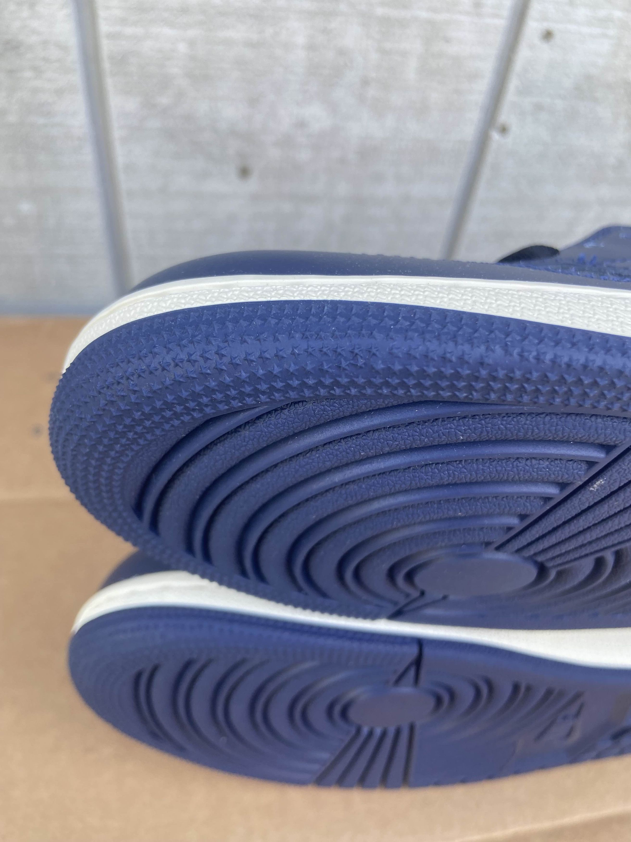 Nike Air Jordan 1 Retro OG High Midnight Navy Unreleased Sz 9.5 Size US 9.5 / EU 42-43 - 10 Thumbnail