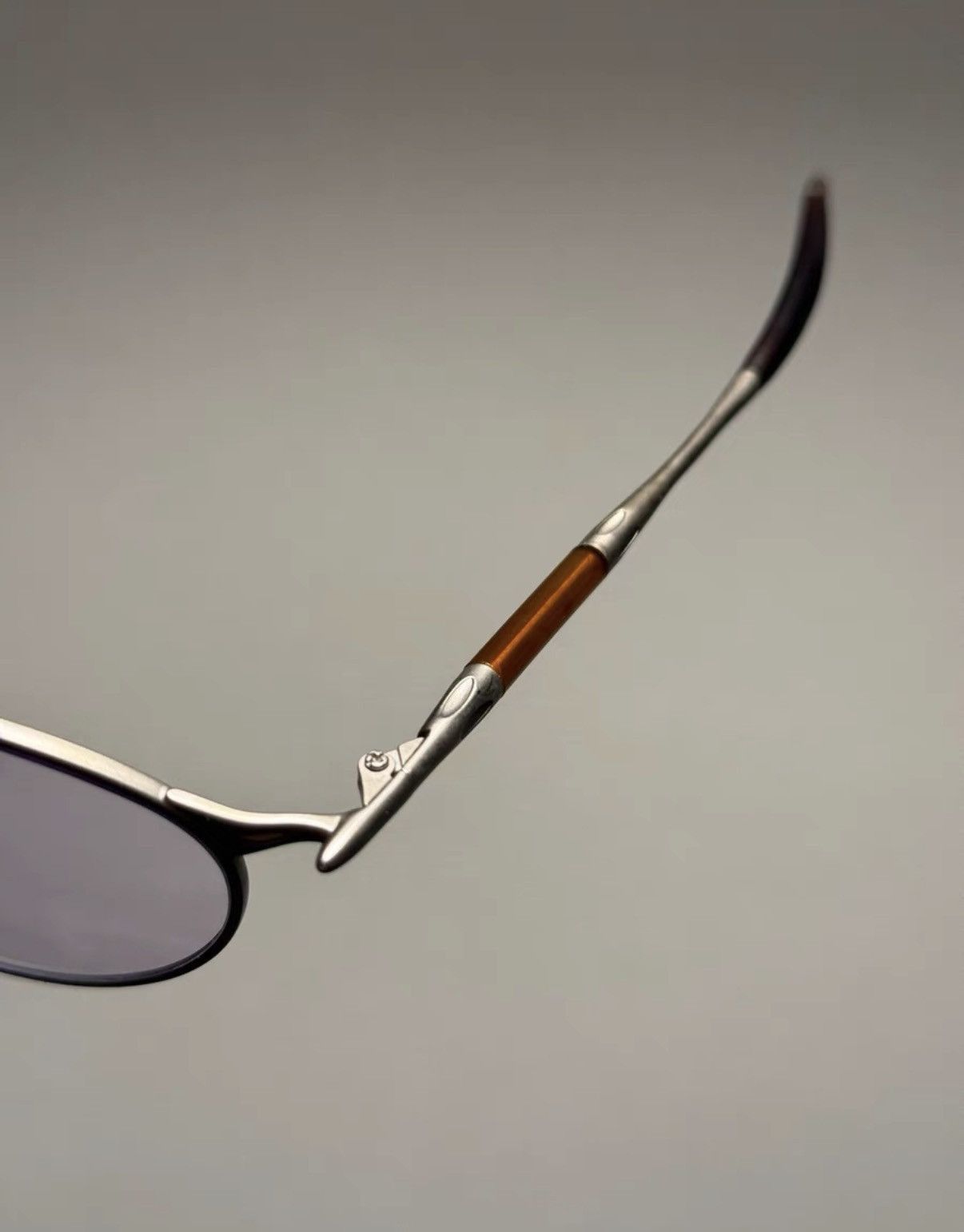 Oakley White Oval Frame Sunglasses Size ONE SIZE - 6 Thumbnail