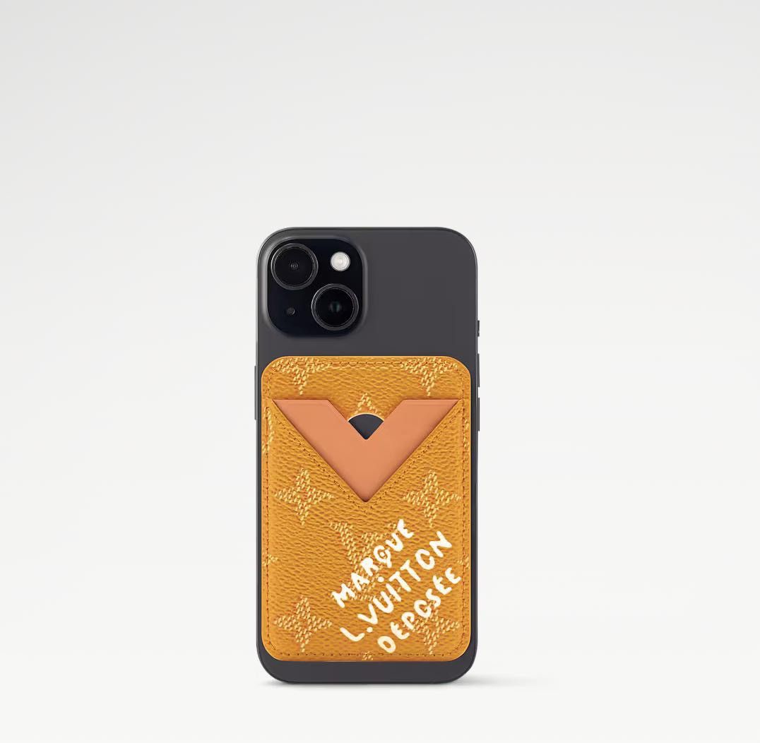 Louis Vuitton Louis Vuitton Magnet Phone Card Holder NEW 550$ Size ONE SIZE - 1 Thumbnail