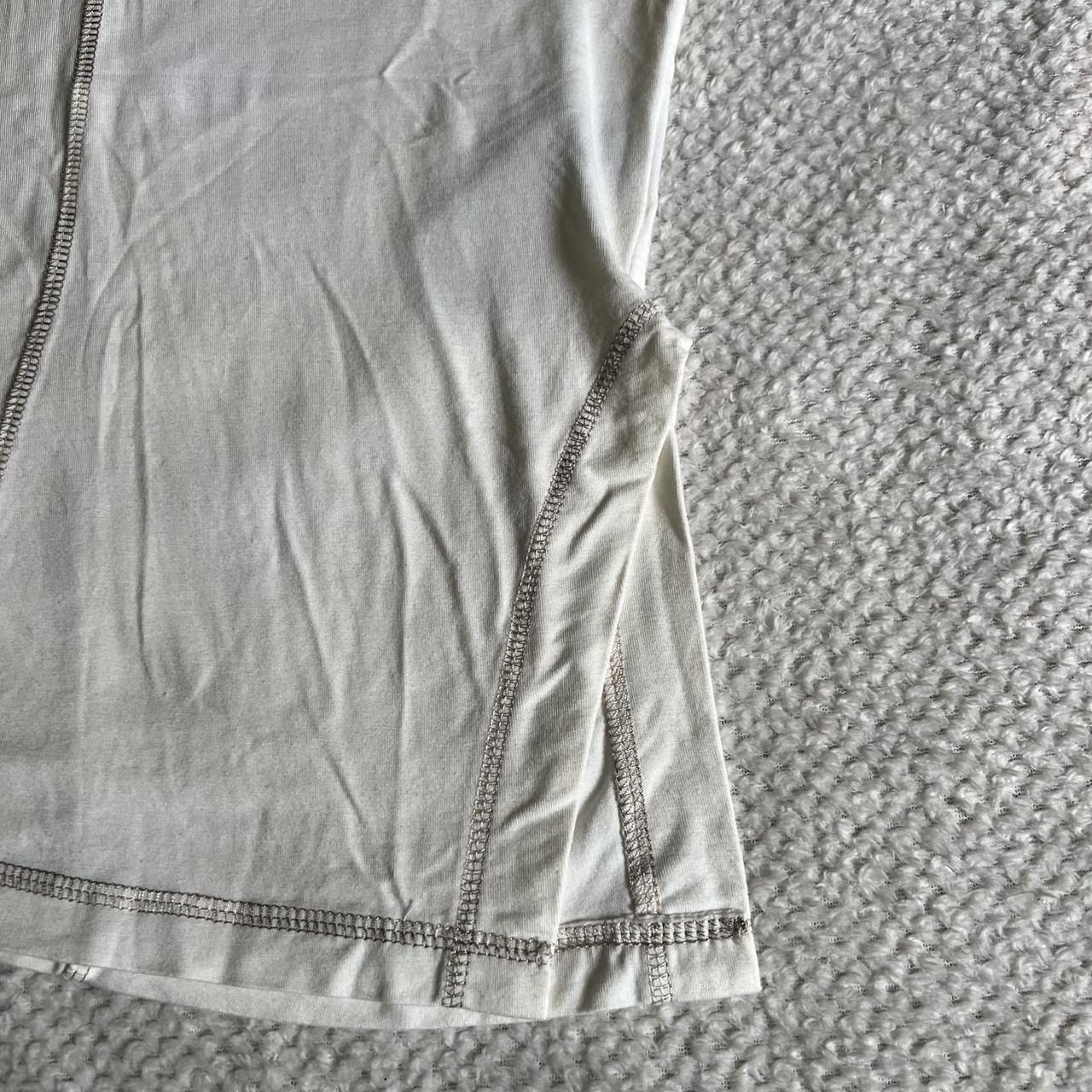 Diesel DIESEL Light Beige T-Shirt with Side Slit & Metal Logo Size M / US 6-8 / IT 42-44 - 3 Thumbnail