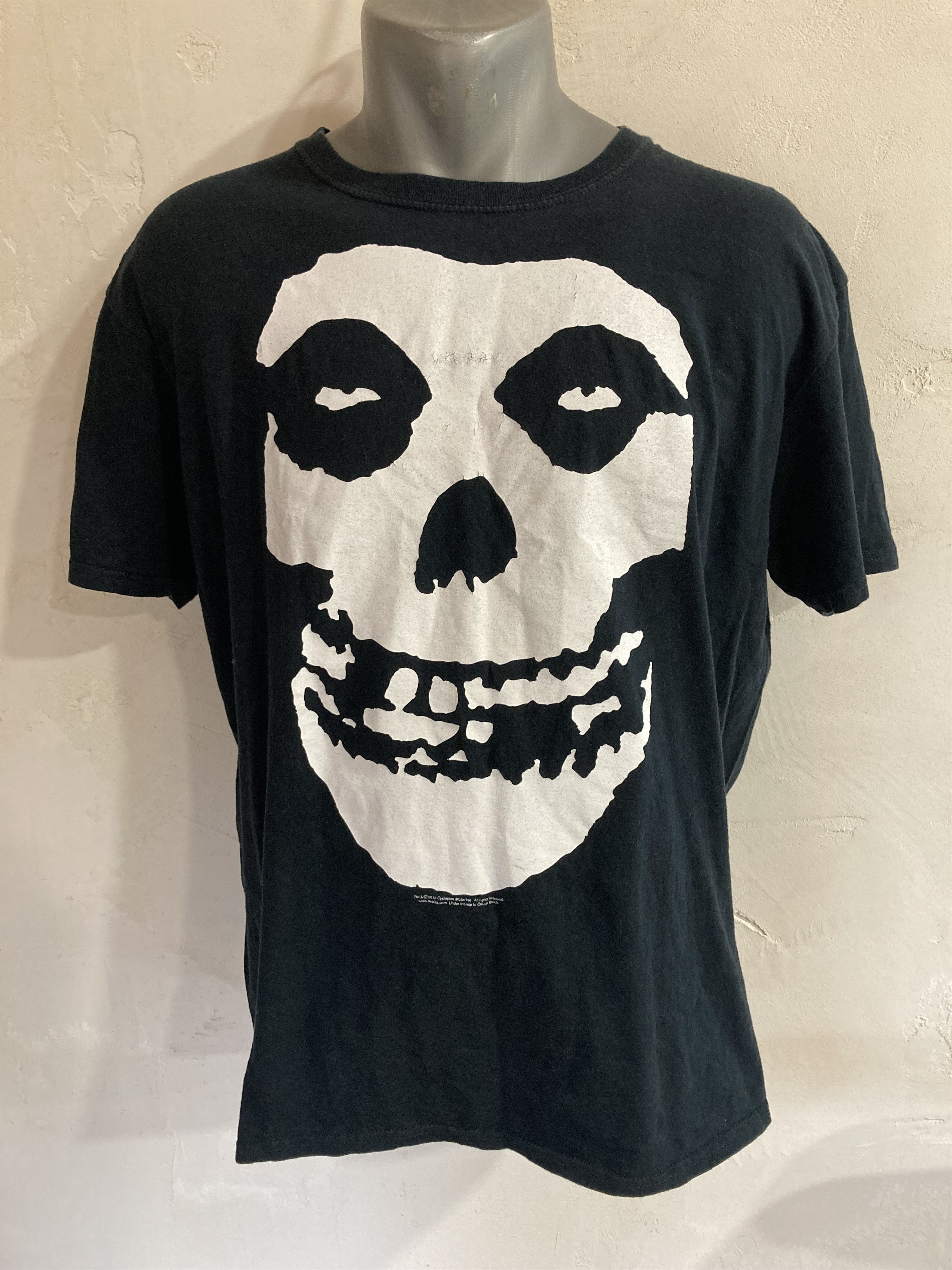 Band Tees 2013 Misfits Skull Punk Rock Band double-sided Tee Size US XL / EU 56 / 4 - 1 Thumbnail