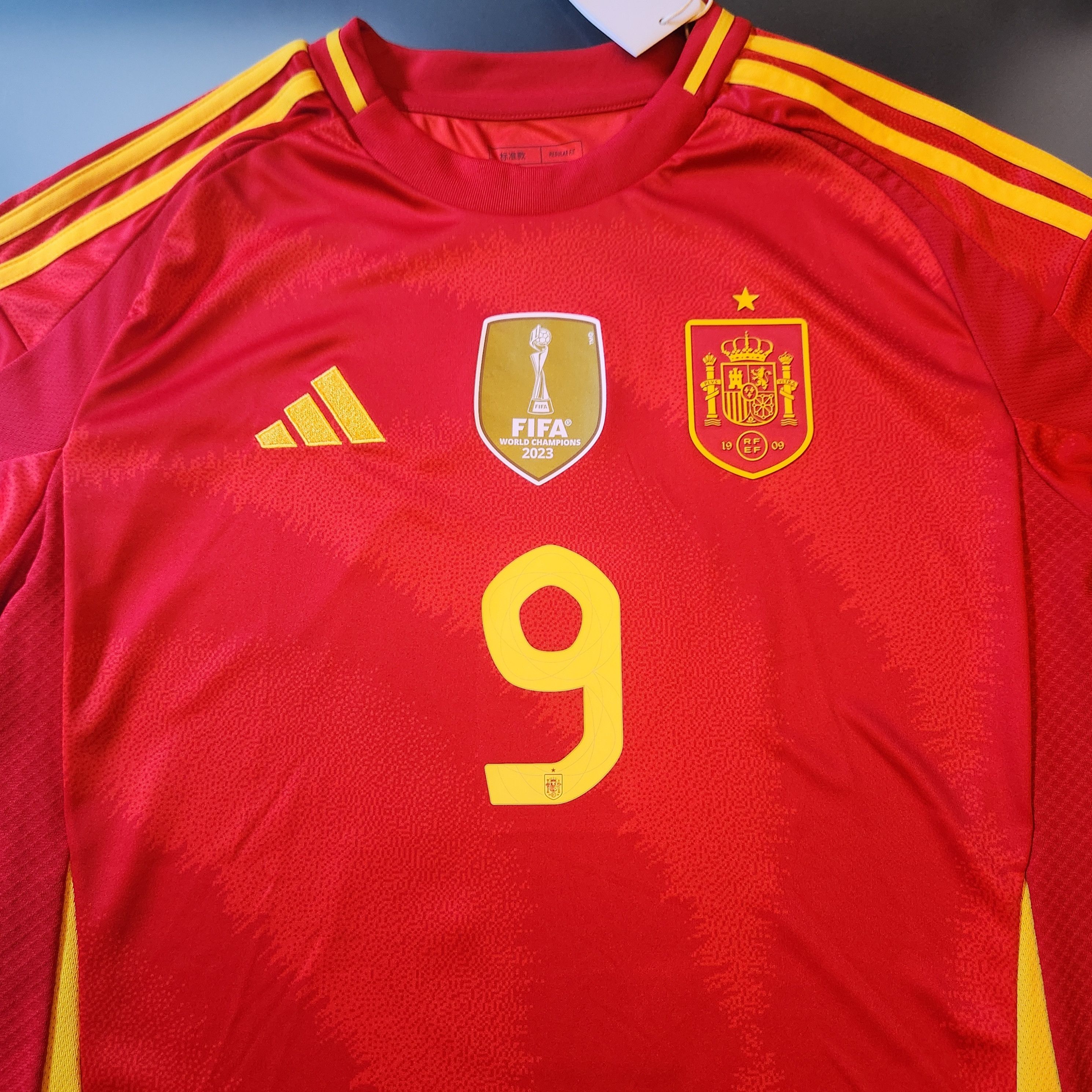 Adidas Authentic Spain GAVI 2024-2025 24/25 Home Jersey Shirt Kit Size L / US 10 / IT 46 - 6 Thumbnail
