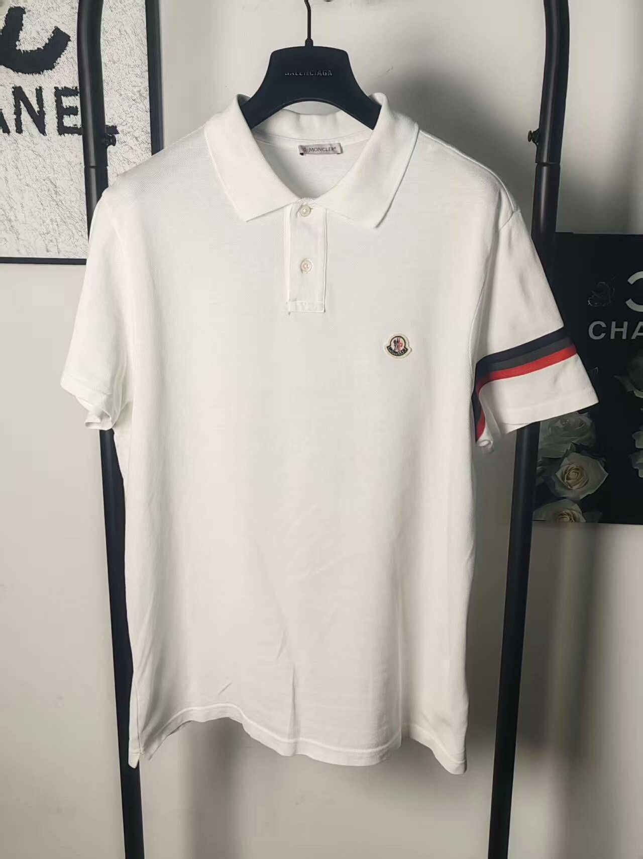 Moncler Moncler Retro White T-Shirt l Men Size US L / EU 52-54 / 3 - 1 Thumbnail