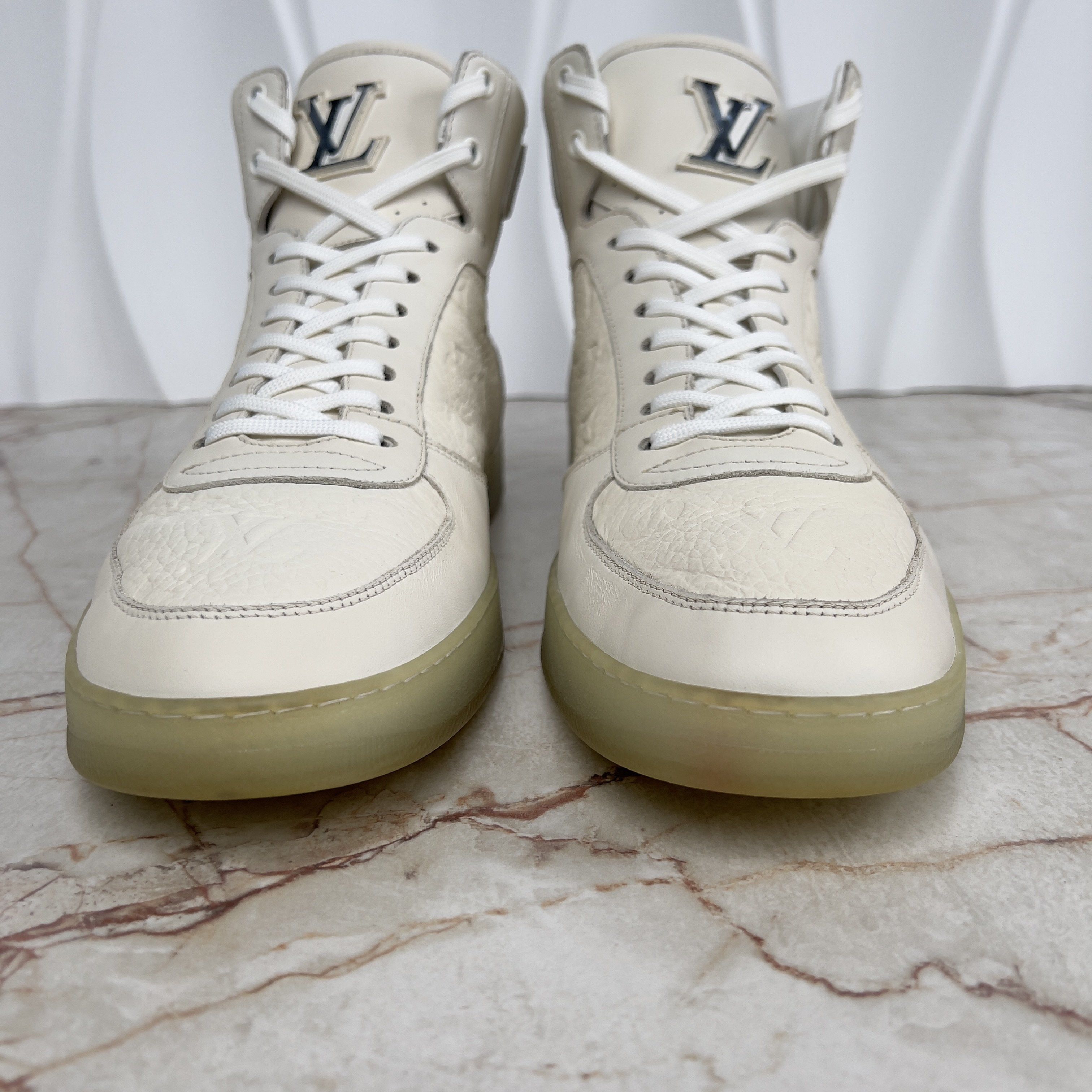 Louis Vuitton Rivoli LV Monogram Sneakers White Leather Size US 10.5 / EU 43-44 - 3 Thumbnail