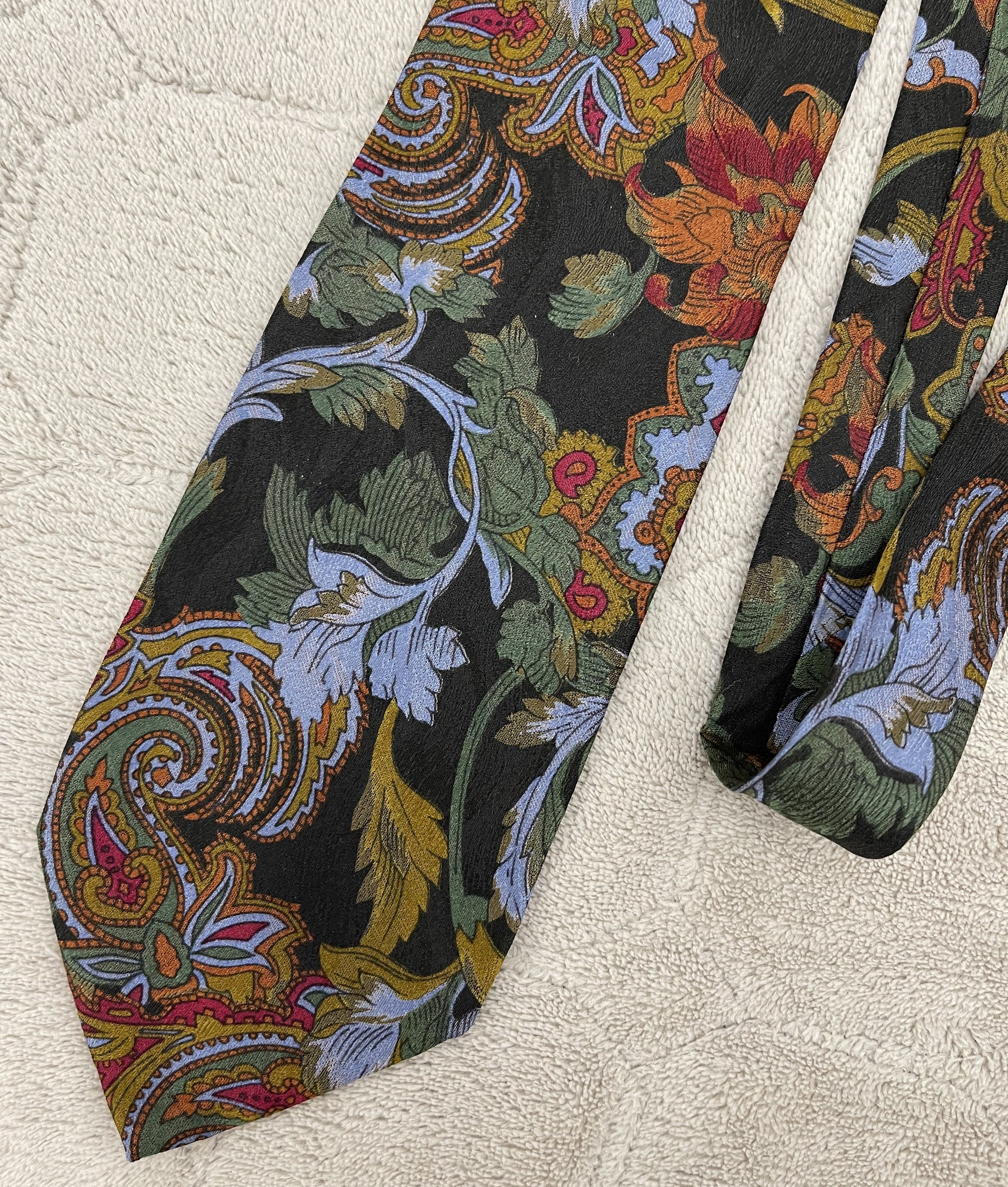 Vintage Hubert MILANO Vintage Silk Tie HAND MADE IN ITALY Size ONE SIZE - 3 Thumbnail