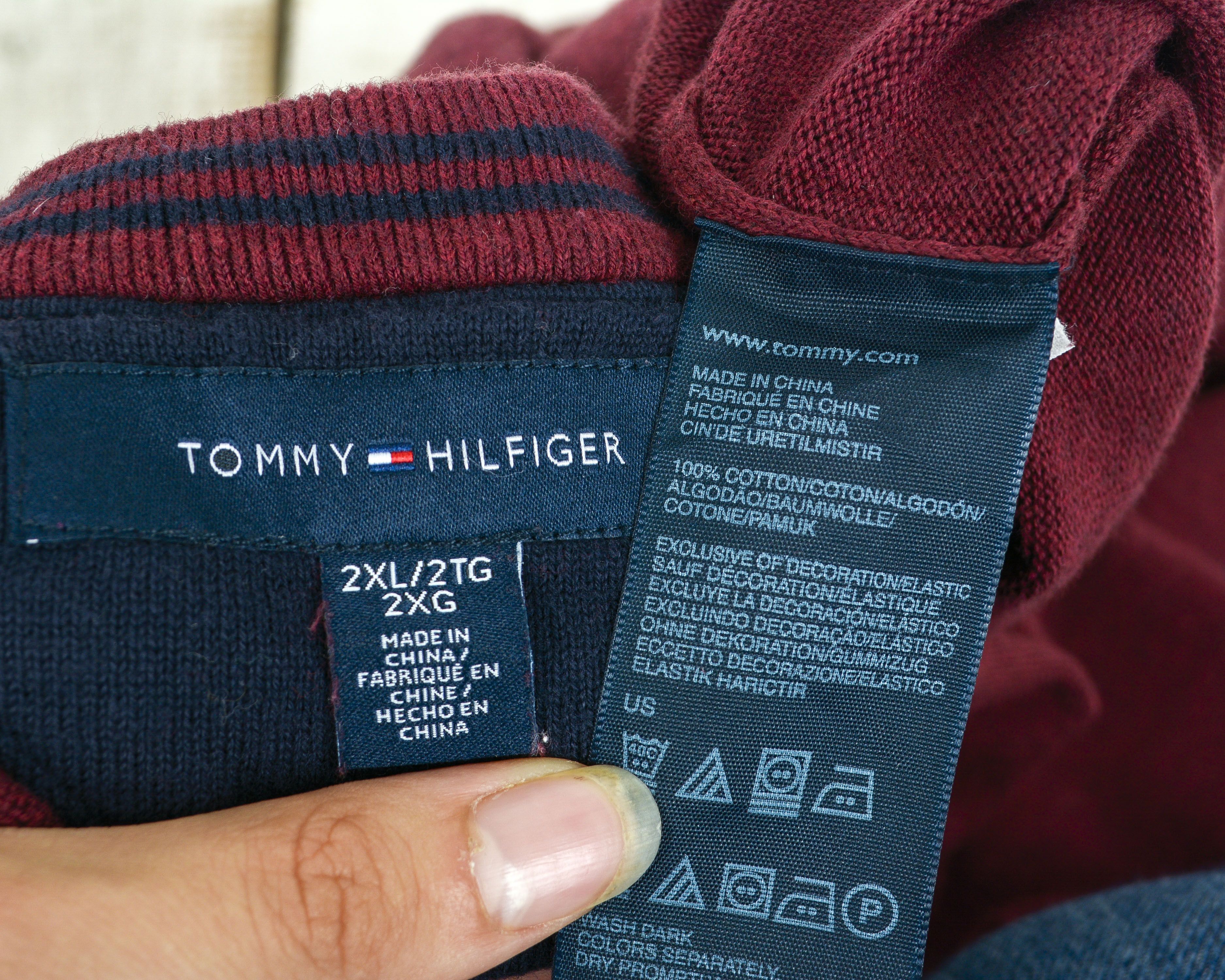 Tommy Hilfiger Knit V Neck 2XL Sweater Jumper Pullover Casual Size US XXL / EU 58 / 5 - 2 Thumbnail