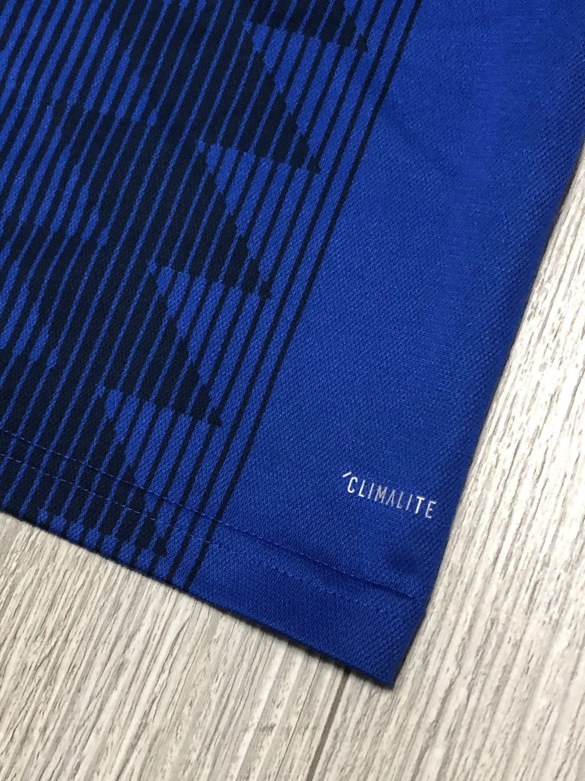Adidas Adidas 2018-19 Colombia Away Shirt Cup Jersey Size US S / EU 44-46 / 1 - 3 Thumbnail