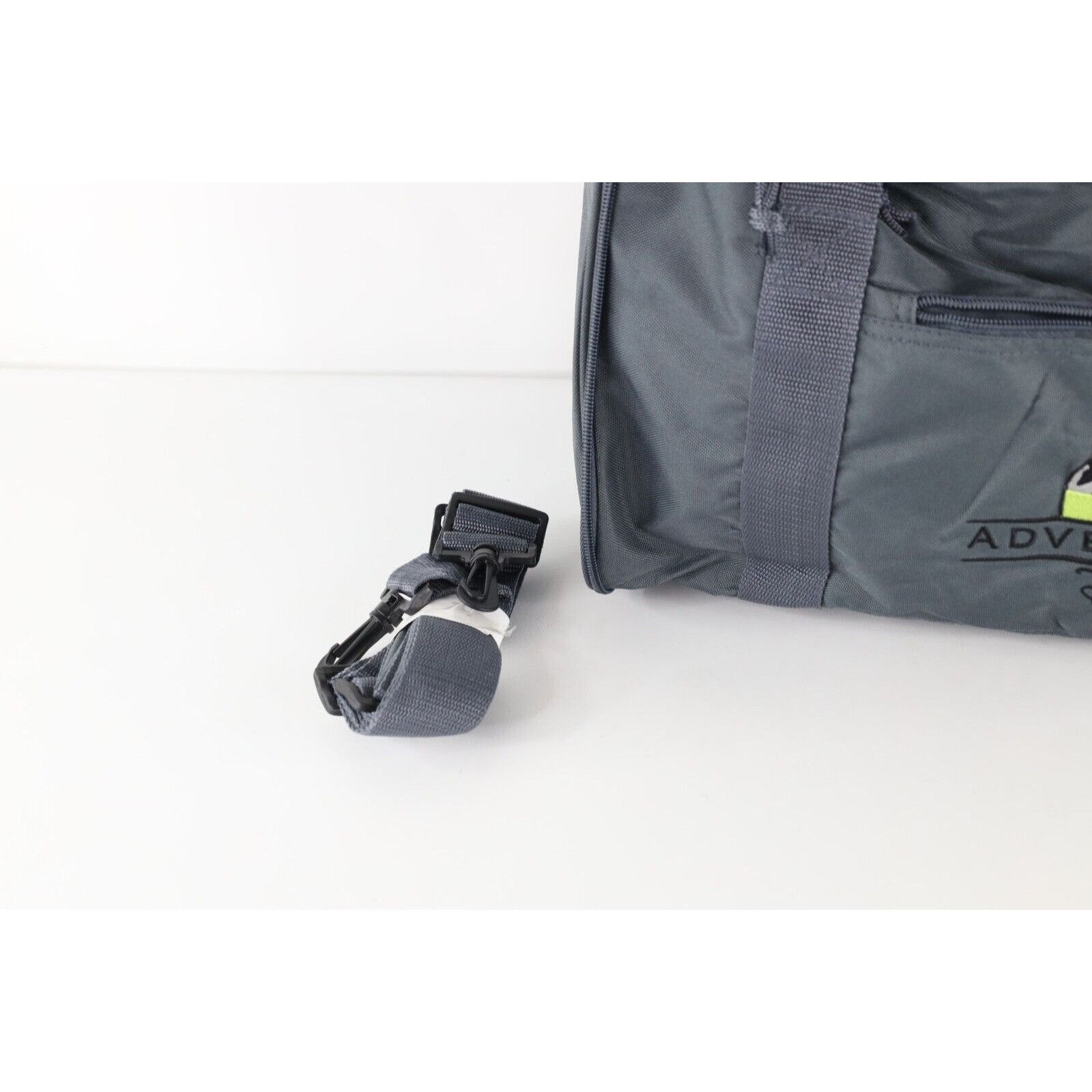 Disney × Vintage Deadstock Vintage Adventures by Disney Handle Duffel Bag Size ONE SIZE - 3 Thumbnail