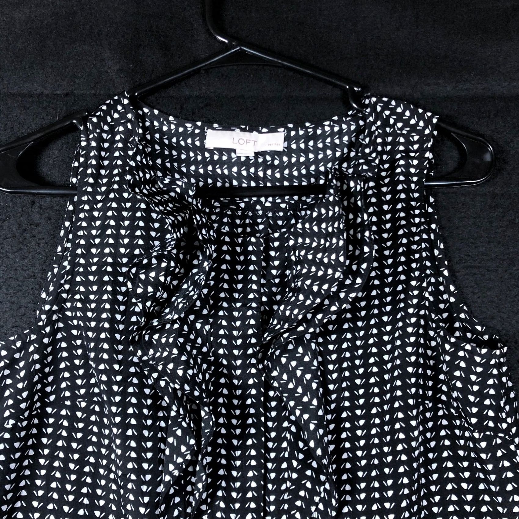 Loft LOFT Womens Blouse Black White Petite Sleeveless Ruffled Front PM Satin Polyester Pullover Round Neck Casual Workwear Moisture Lightweight Stretch Size M / US 6-8 / IT 42-44 - 2 Thumbnail
