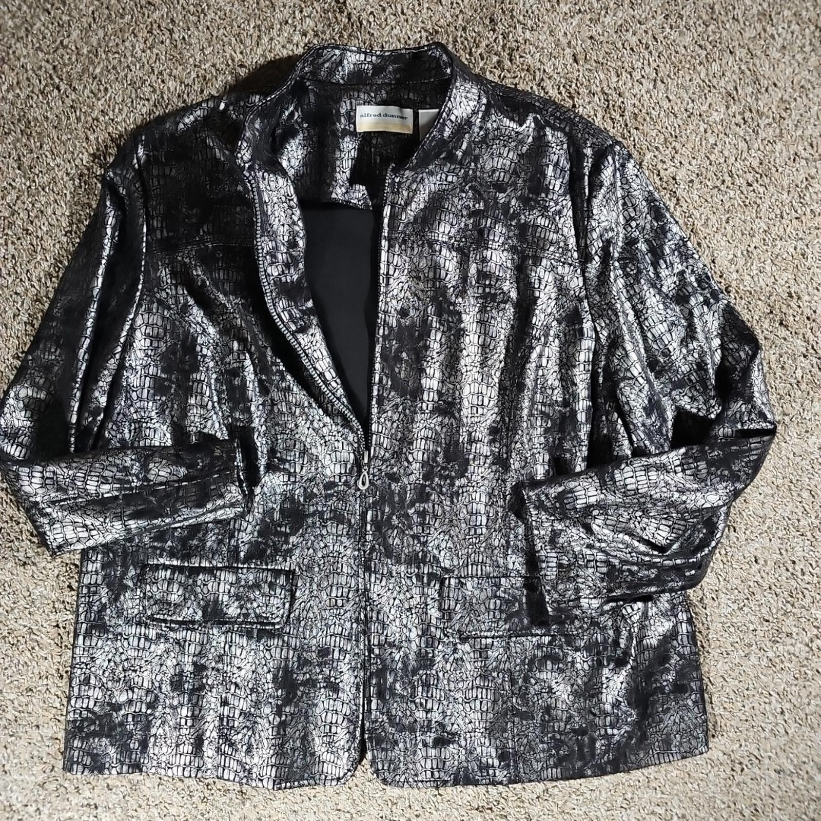 Other Alfred Dunner Women's Jacket 18W Metallic Snakeskin Pattern Size XXL / US 16-18 / IT 52-54 - 1 Thumbnail