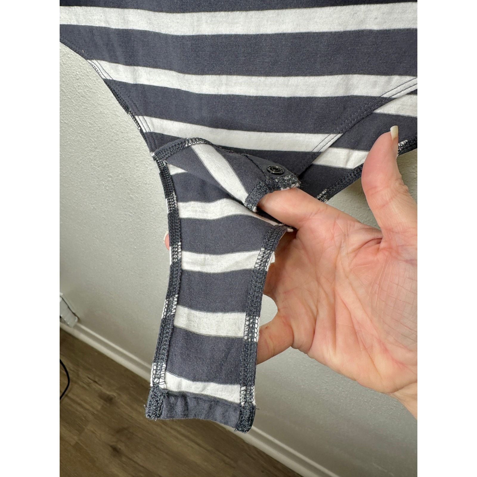 Other Abound Gray & White Stripe Sleeveless Mock Neck Bodysuit L Size L / US 10 / IT 46 - 5 Thumbnail