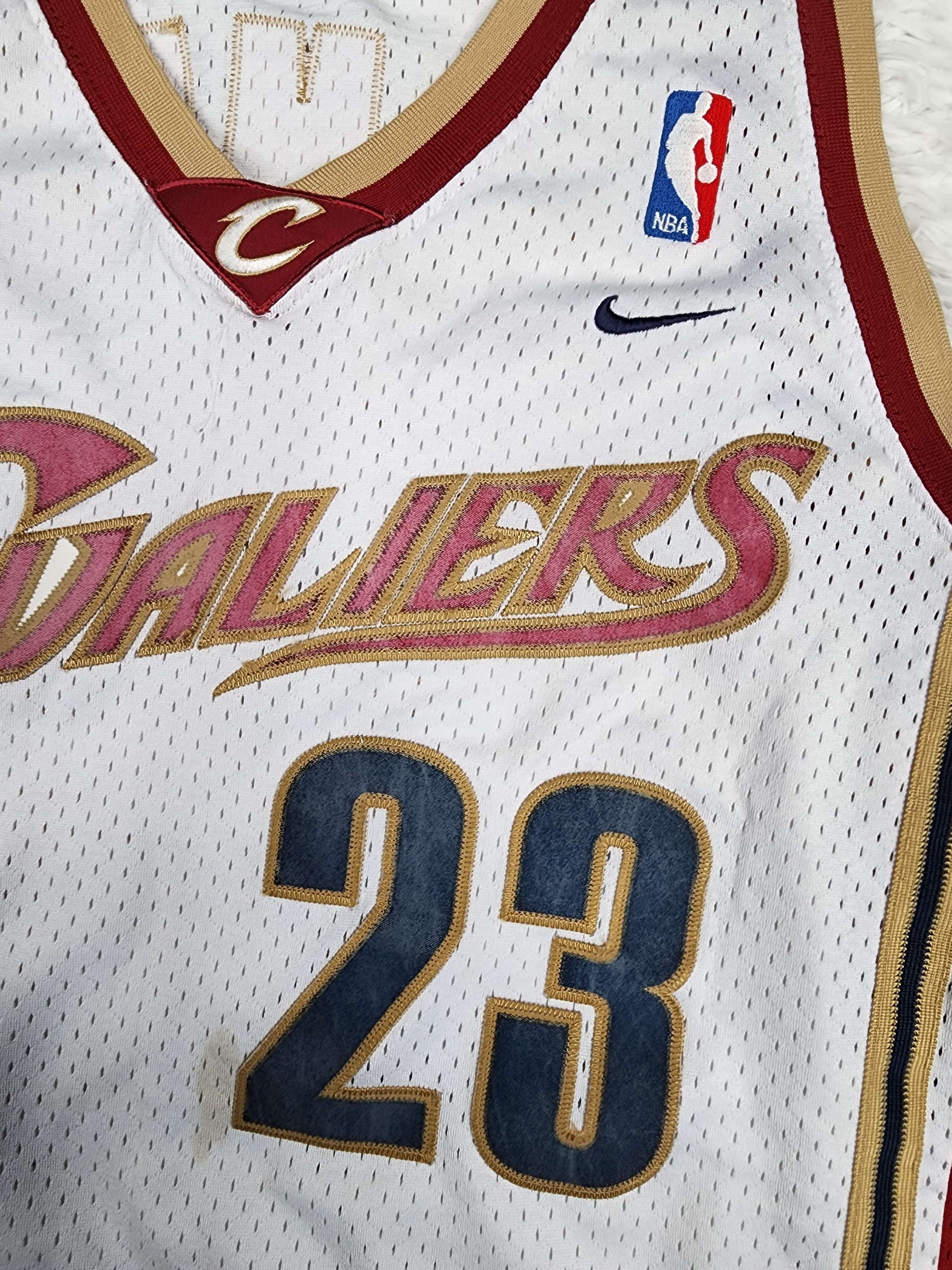 Nike Vintage Y2K Nike Cavaliers Lebron James #23 2003/04 jersey Size US M / EU 48-50 / 2 - 4 Thumbnail