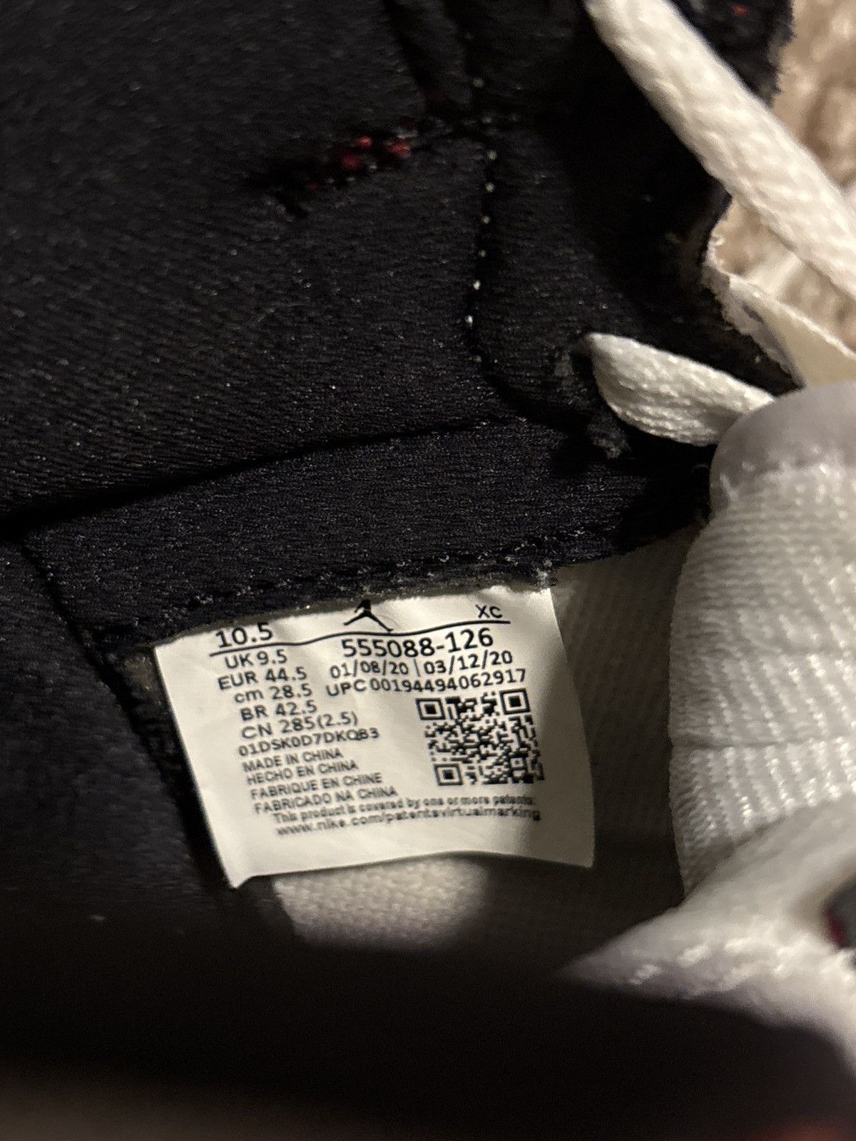 Jordan Brand × Nike Air Jordan 1 High “Light Smoke Grey” Size US 10.5 / EU 43-44 - 8 Thumbnail