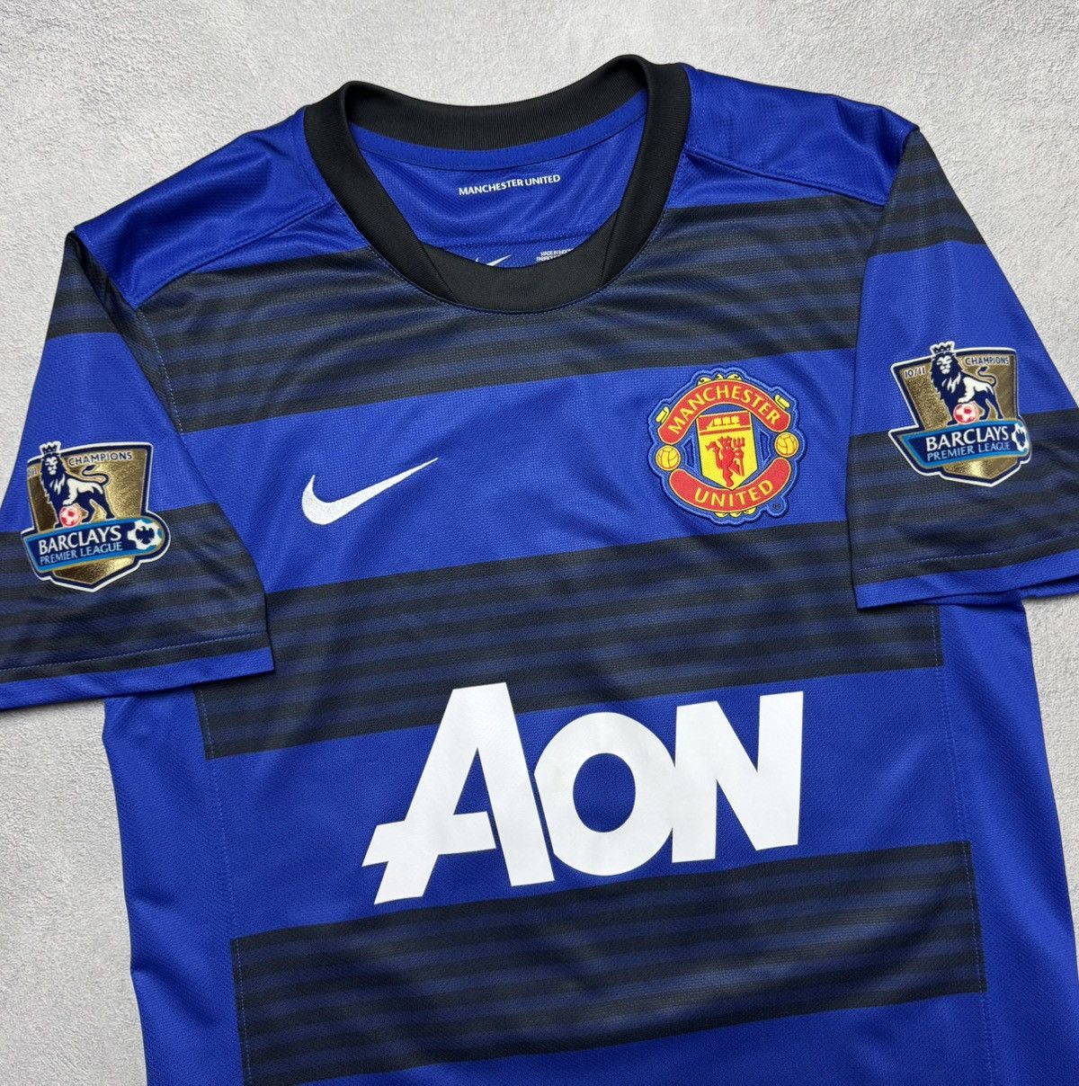 Nike Nike Manchester United 2011 Away Shirt Jersey #14 Chicharito Size US S / EU 44-46 / 1 - 3 Thumbnail