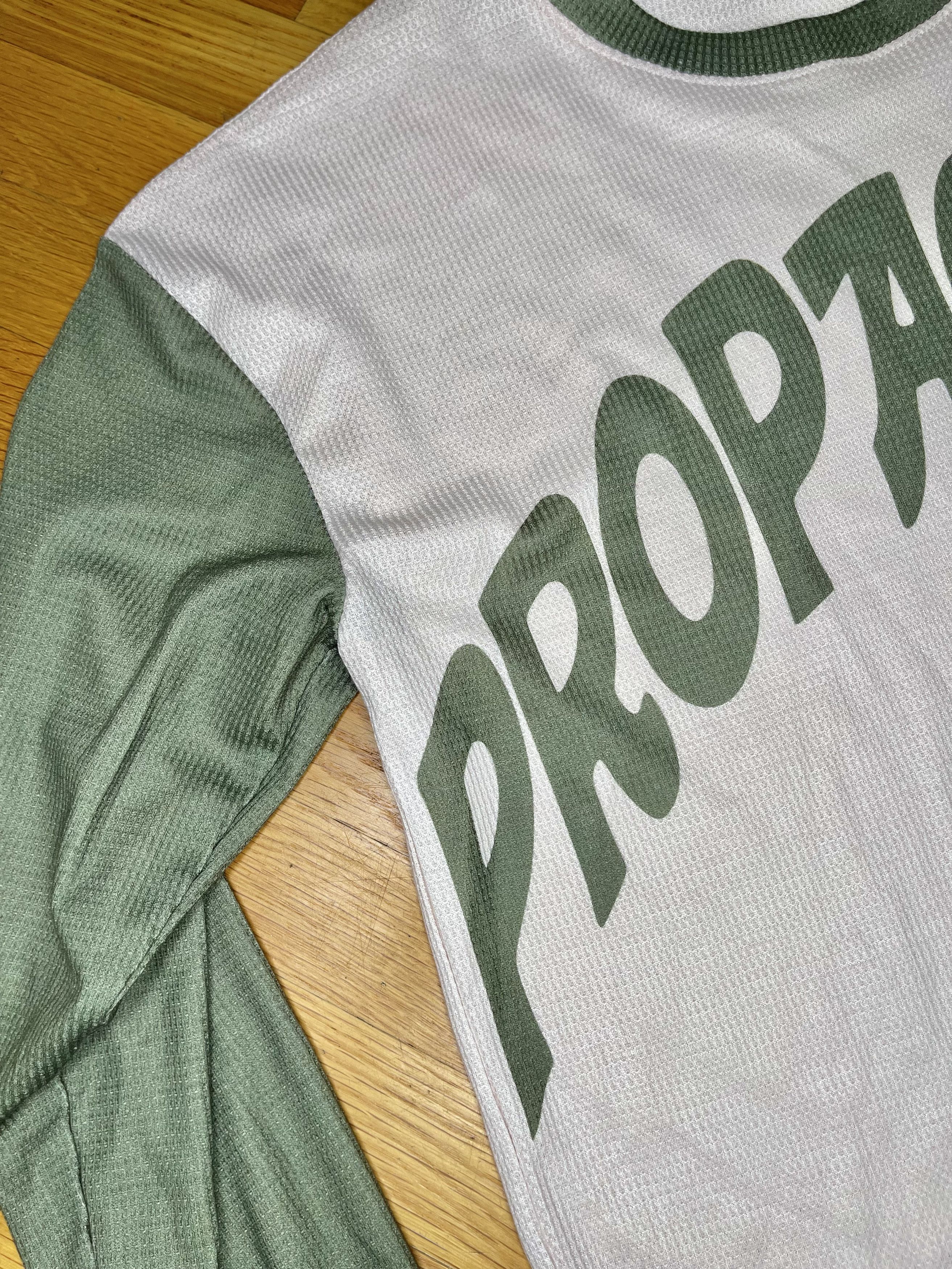 Vale Vale Lives Propaganda Thermal Size US M / EU 48-50 / 2 - 7 Thumbnail